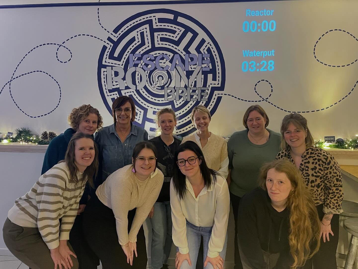 Zin in iets anders dan de standaard borrel of filmavond? 🍹➡️🔎 Ga voor een escape die jullie nog lang bijblijft! Boekingen en info: www.escaperoombree.be
#OrigineelUitje #EscapeExperience #FunMetVrienden