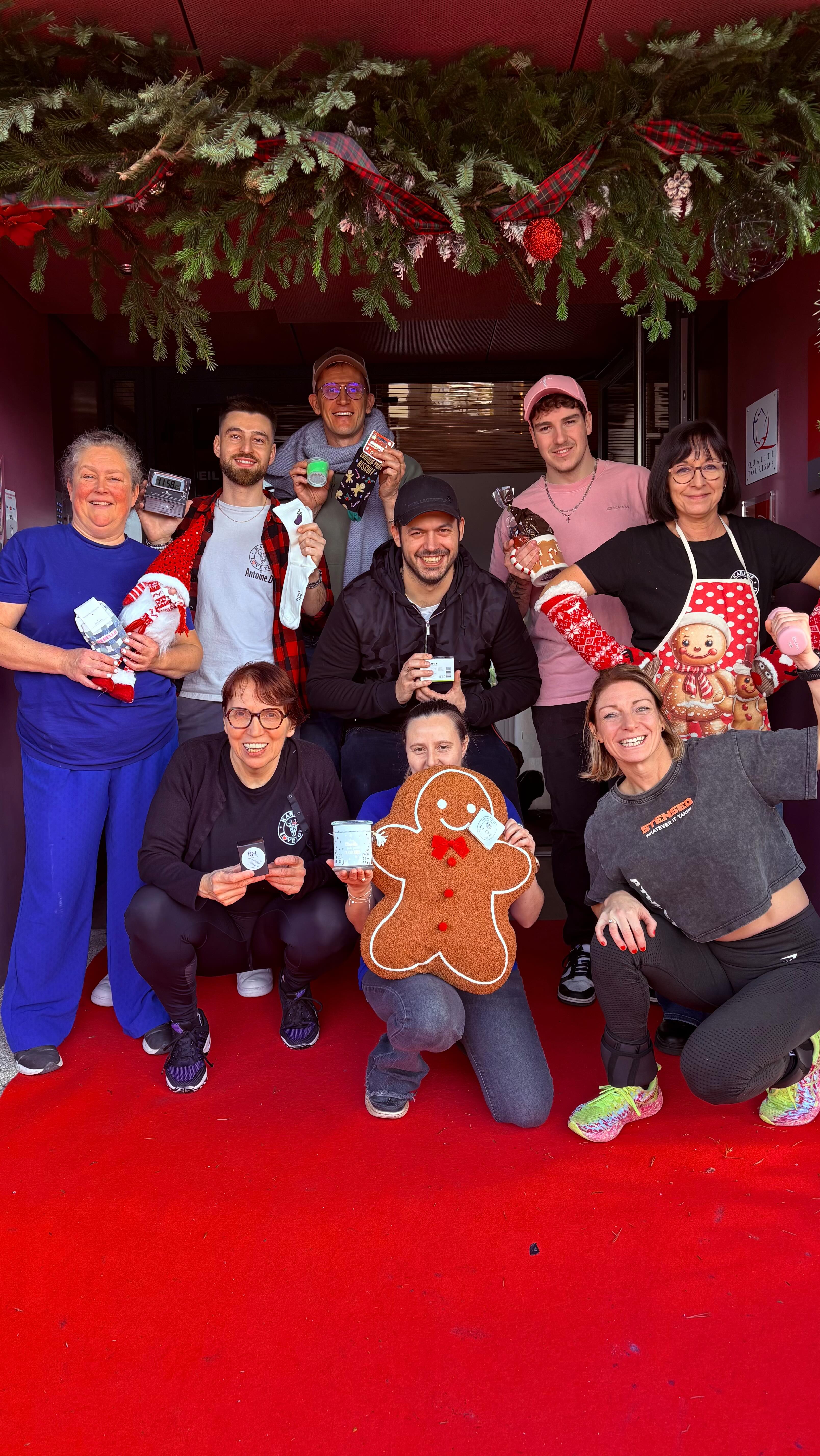 MERCI 2025🩷
Le KARÈNE bien plus qu’un hôtel ordinaire 🤩
Des rencontres, des souvenirs, des rires, des moments partagés…
Depuis toutes ses années, le karène vit grâce à vous et à cette Team extraordinaire 🫶
Et quelque chose se prépare…
Une année 2026 : une histoire à célébrer , une aventure à revivre et écrire une nouvelle histoire ensemble.
👀 Restez attentif…
🔥 2026: Les 20 ans du karene
#hotelkarene #karene❤️you #2025