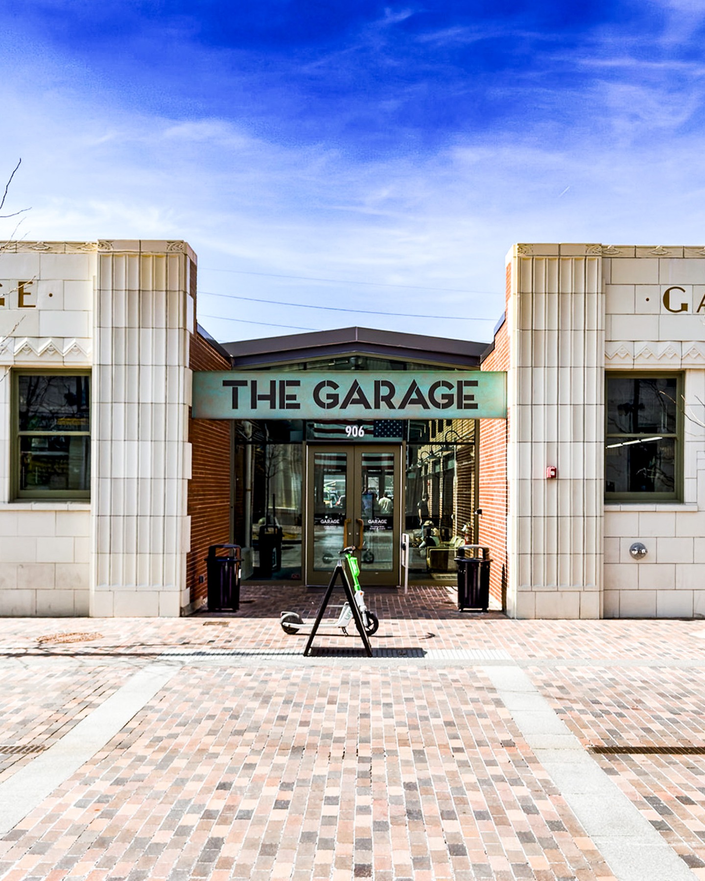 Happy Thanksgiving Week from The Garage! We’ll be closed this Thursday, November 27 so our team can enjoy the holiday with their loved ones. 🦃
You’re doing all the cooking Thursday, so let us feed you the rest of the week! Bring your out-of-town guests and let everyone pick what they want. Whether it’s a pre-Thanksgiving meal or a post-feast break from leftovers, we've got something for everyone.
Stop by, grab a bite, and make it a week full of good food and great company. ❤️