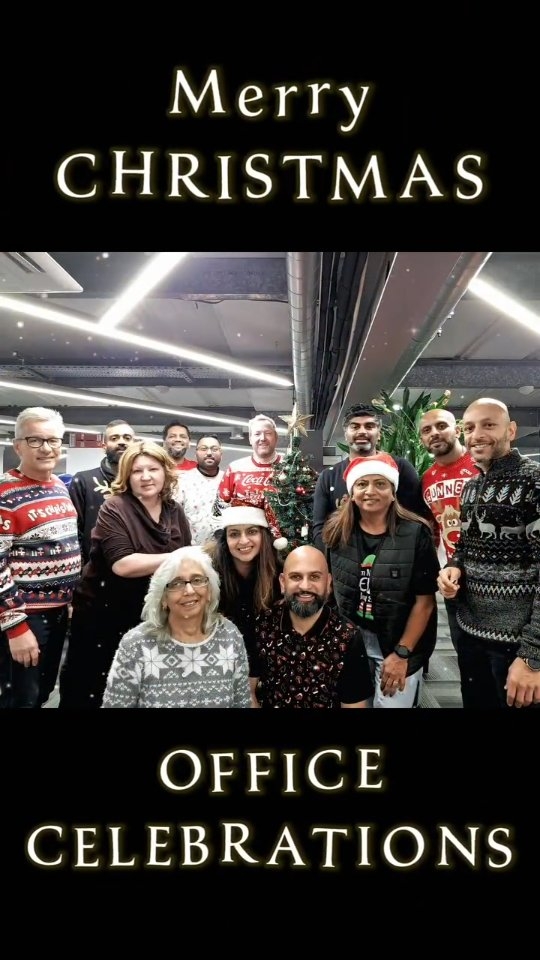 Kicking off the Hira Christmas party with Secret Santa! We’re better at building foundations than picking presents, but it’s the thought (and the team) that counts. 🥂✨