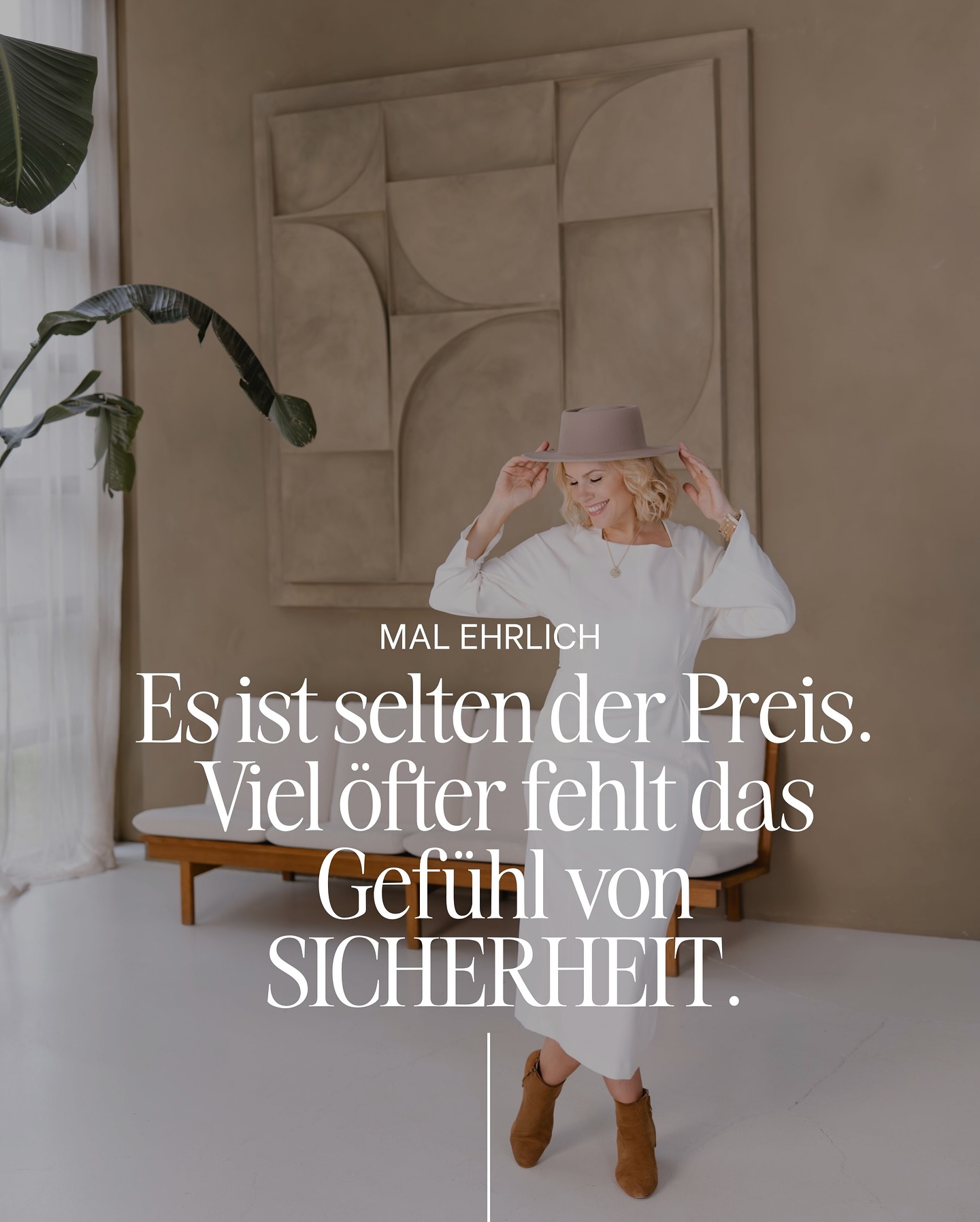 Du bekommst Absagen oder hörst einfach… nichts – und irgendwo nagt der Gedanke:
„Vielleicht ist mein Angebot einfach nicht stark genug.“
So, so viele meiner Kundinnen kommen genau damit zu mir.
Und fast immer sehe ich:
Es liegt nicht an deiner Qualität.
Es liegt daran, dass dein Gegenüber die Wirkung deiner Arbeit noch nicht greifen kann und sich mit der Entscheidung nicht sicher fühlt.
Sie lesen „3 Monate Mentoring“ oder „Fotoshooting mit 60 Bildern“ –
aber sie spüren (noch) nicht:
➡ wie viel Transformation, Wachstum und Sichtbarkeit das für ihr Business wirklich bedeutet.
Deine Aufgabe ist nicht, lauter zu werden,
sondern deinen Wert so zu kommunizieren,
dass ihr Nervensystem innerlich sagen kann:
„Das fühlt sich richtig und stimmig an. Das bringt mir wirklich weiter.“
Es lohnt sich immer den Wert der eigenen Arbeit zu verinnerlichen und ihn natürlich aber auch zu kommunizieren.
Shine your light & go after amazing
Deine Lotta
✨✨✨
P.S.: Wenn du merkst, dass genau das dein Thema ist: Kommentiere MENTORING oder schreib mir eine DM – wir bringen die echte Transformation hinter deinem Angebot gemeinsam auf den Punkt.
#sichtbarkeit #selbständig #soulbusiness #busiensscoach #businessmentor #potenzialentfaltung #transformation #hamburg