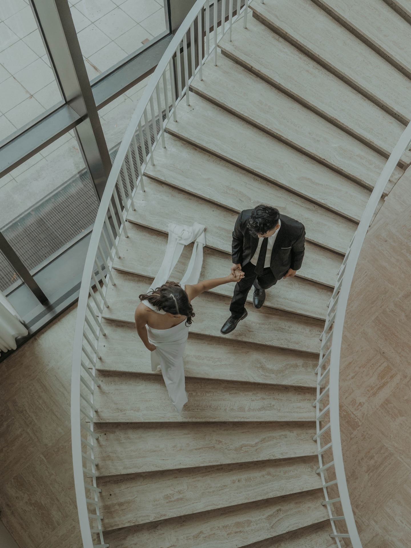 I’ve always said love is art 🖼️🤍
#chicago #engagement #engagementsession #love #art #photoshoot #photographer #indianaphotographer #illinoisphotographer #engagementphotoshoots #weddingphotographers