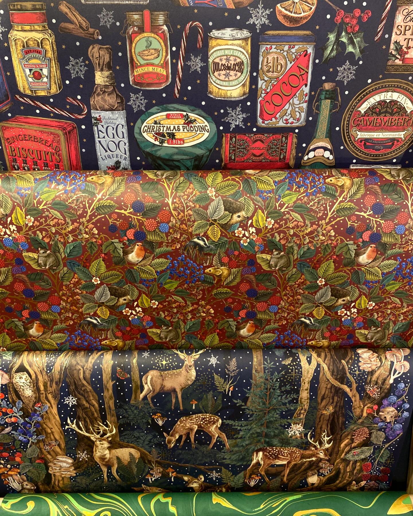 Beautiful wrapping paper sheets from @theartfileofficial from just ยฃ1.95 a sheet
O P E N E V E R Y D A Y
We are now open every day up to and including Christmas Eve!
10am-4pm (closing at 3pm on Christmas Eve)
๐ฒ๐๐ฒ
Swift Art & Design
18 High Street
Winchcombe
GL54 5LJ
#swiftwinchcombe #swiftcotswolds #shopsmall #shophandmade #shopindependent #supportindependent #swiftartanddesign
#winchcombeshopping #winchcombe #visitwinchcombe #winchcombecotswolds #winchcombechristmas #cotswoldchristmas #cotswoldchristmasshopping #christmasinthecotswolds