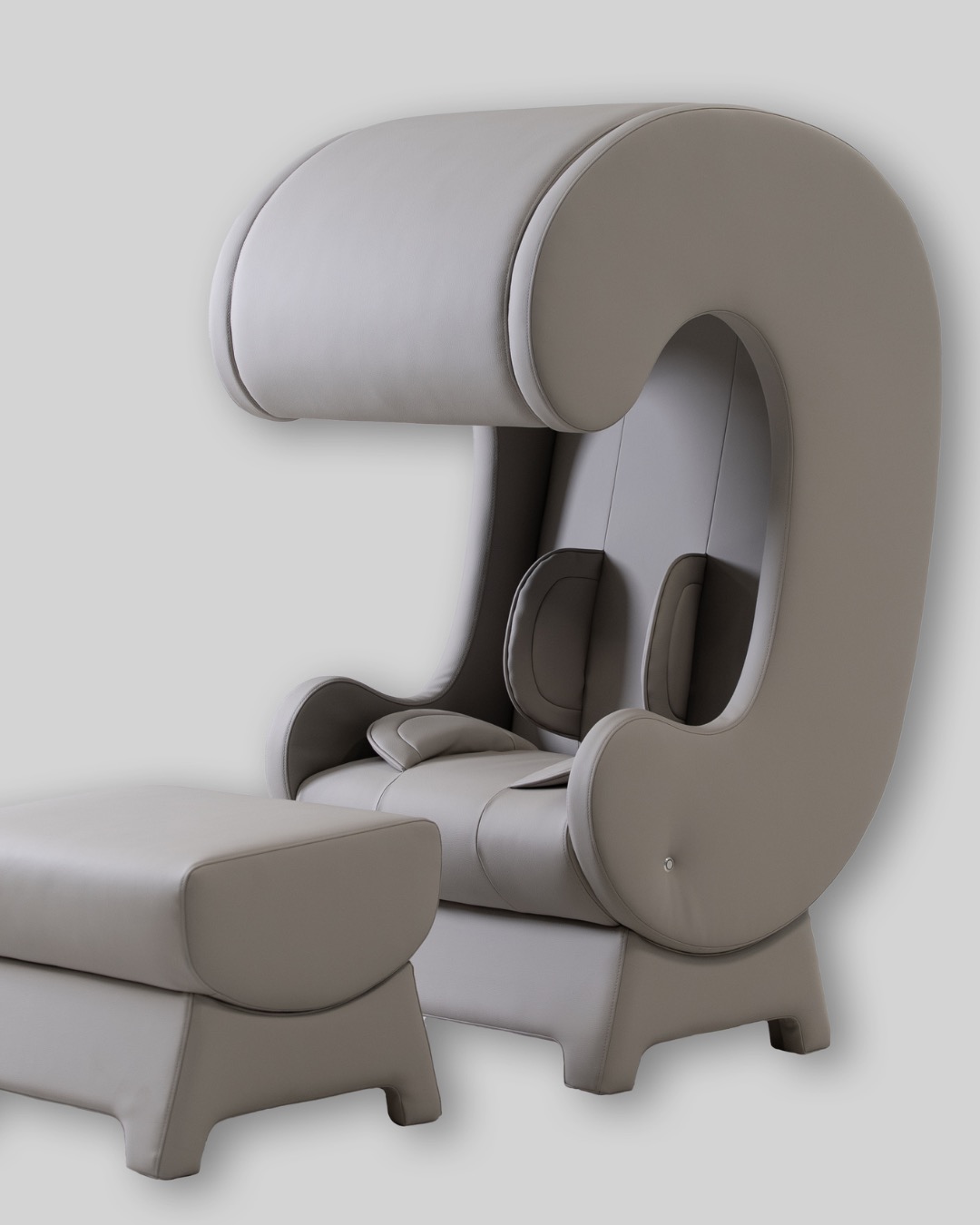 🇱🇹 Neurocass krėslas ir pufas – Lietuvos mokslininkų sukurta, DI valdoma relaksacinė sistema autistiškiems žmonėms. Ji automatiškai pritaiko vibroakustiką, švelnų apspaudimą ir spalvotas šviesas pagal žmogaus emocijas, naudodama mokslininkų projekto metu sukurtą emocijų atpažinimo algoritmą.
Dėl užsakymų ar detalesnės informacijos rašykite asmeninę žinutę arba el. paštu:
📩 info@neurocass.com
🇬🇧 The Neurocass chair and footstool are an AI-powered relaxation system developed by Lithuanian scientists for autistic individuals. The system automatically adjusts vibroacoustic stimulation, gentle pressure and ambient lighting according to a person’s emotional state, using an emotion-recognition algorithm created during the research project.
For orders or more information, please send us a direct message or contact us at:
📩 info@neurocass.com”
#neurocass #sensorysupport #inclusiveeducation #emotionalwellbeing #autismfriendly #sensoryfurniture #autismsensory #calmingfurniture #therapeuticchairs #nervoussystemrelaxation #deeppressuretherapy #sensoryroom #emotionregulation #autismparenting #ergotherapy #inclusiveeducation #autism #sensorychair #neurodivergent #specialneeds #furniture #sensorytools #assistivetech #aiinnovation #ai