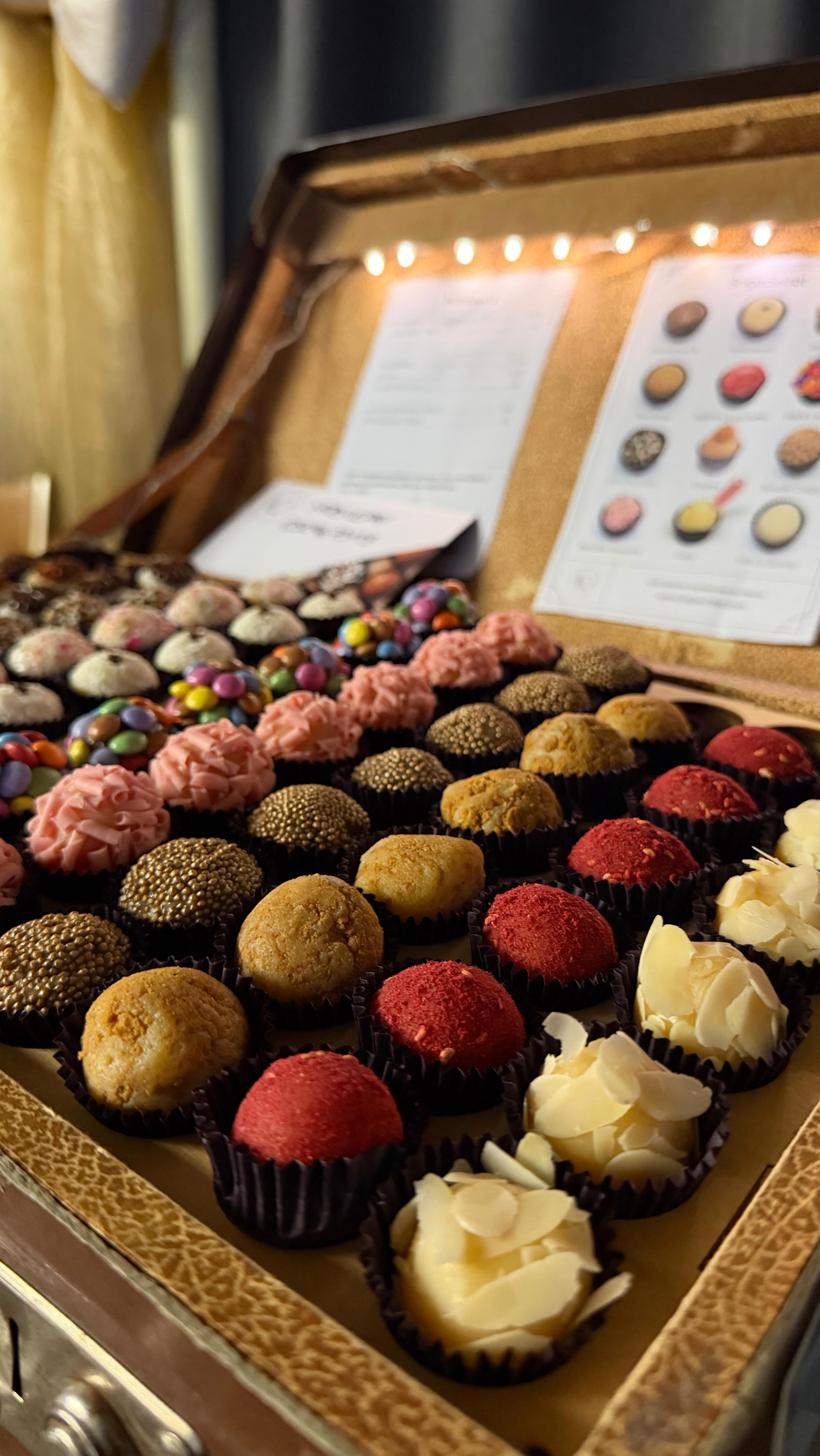 ✨ It’s starting to look (and taste) a lot like Christmas… 😍🎄
The Christmas Menu is LIVE in my highlights!
Which flavour are you grabbing first? 👇❤️
#ilogourmet #rakastanbrigadeiroa #ilolahjaksi