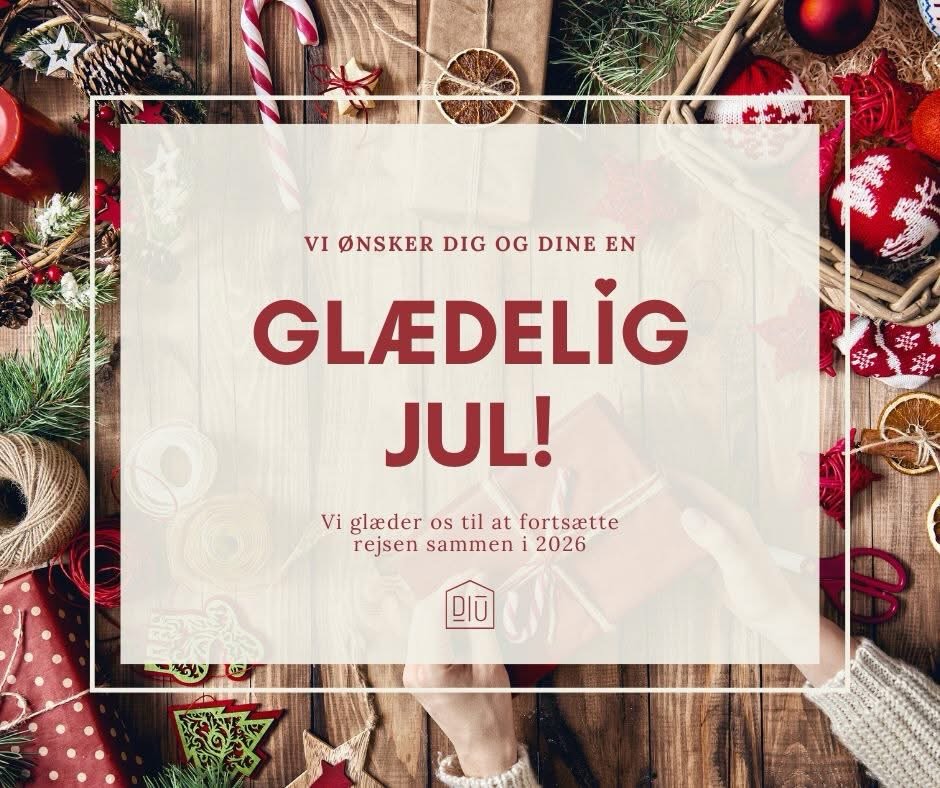 Glædelig jul ✨
Vi ønsker alle vores studerende, samarbejdspartnere og følgere en rigtig dejlig jul fyldt med ro, nærvær og inspiration 🎄
Tak for et fantastisk år – vi glæder os til at fortsætte rejsen sammen i det nye år.
