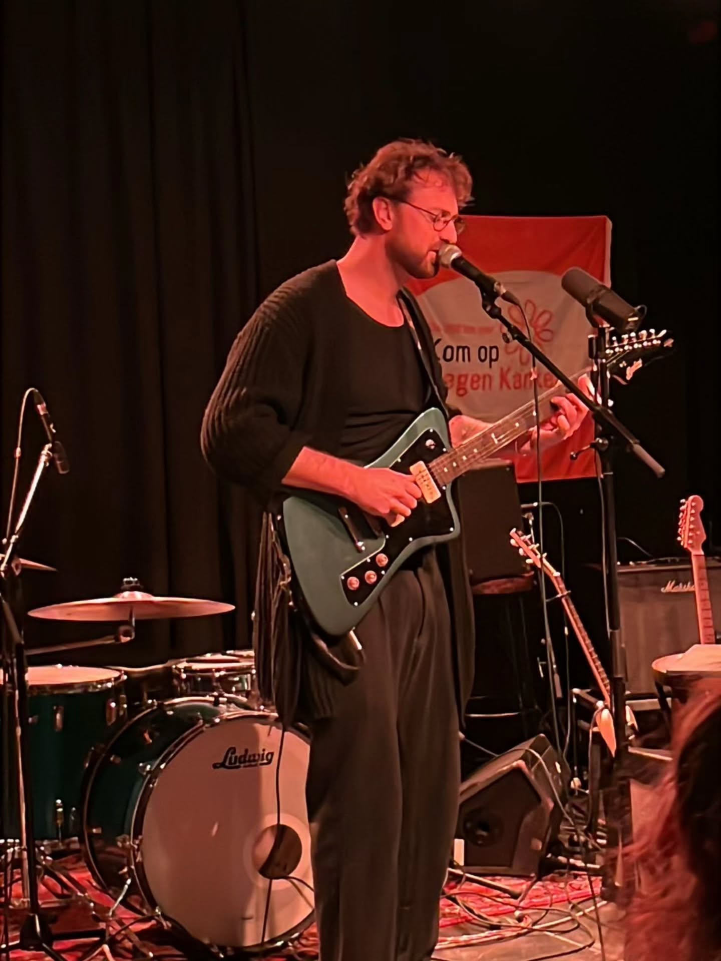 Live @trefpunt_gent. Such a blast!
#indiemusic #indiefolk #indieartist