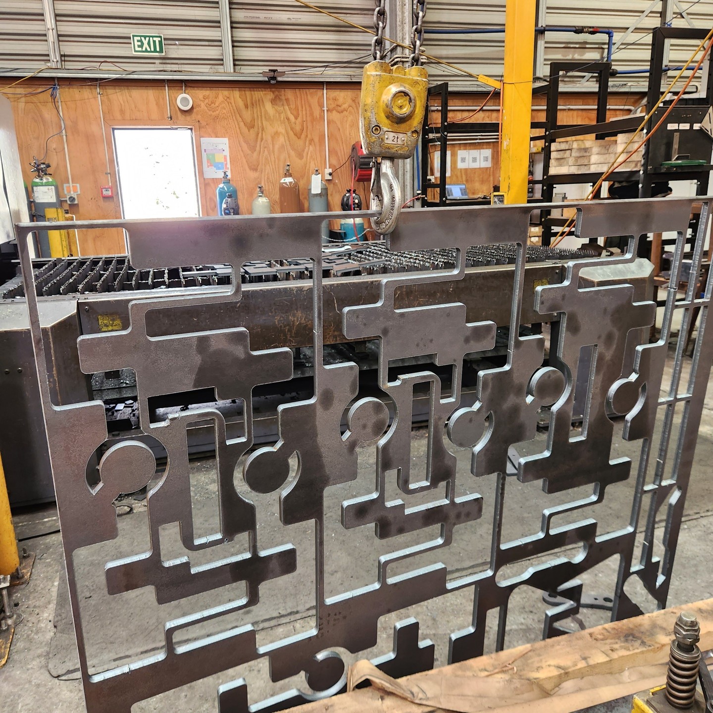 When the scrap looks this good, you know the laser cutting is on point. 🔥✨
The negative from our flatbed laser run came off the table looking like its own piece of modern art — proof of the accuracy and consistency behind every ES3 cut.
From simple shapes to intricate profiles, precision is what we do.
Proudly backing NZ manufacturing with quality you can see in every detail. 🇳🇿🔧
#lasernz #nzlasercutting #tubelaser #nzmanufacturing #engineeringnz #metalfabrication