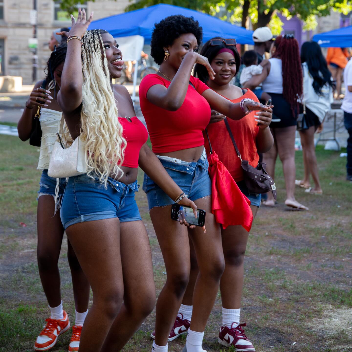 Can’t wait for Summer to be back☀️☀️☀️
#blurfest