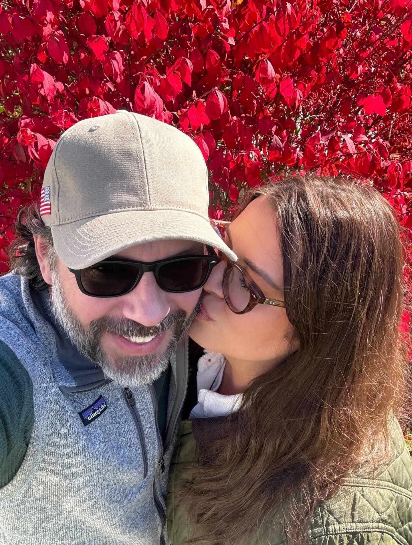 A northern fall will always be my favorite. Since we started our little tradition of chasing the changing leaves and hunting down the best cider mills, this Texas boy is officially on board! He gets it now… this season up north is my happy place🍁
