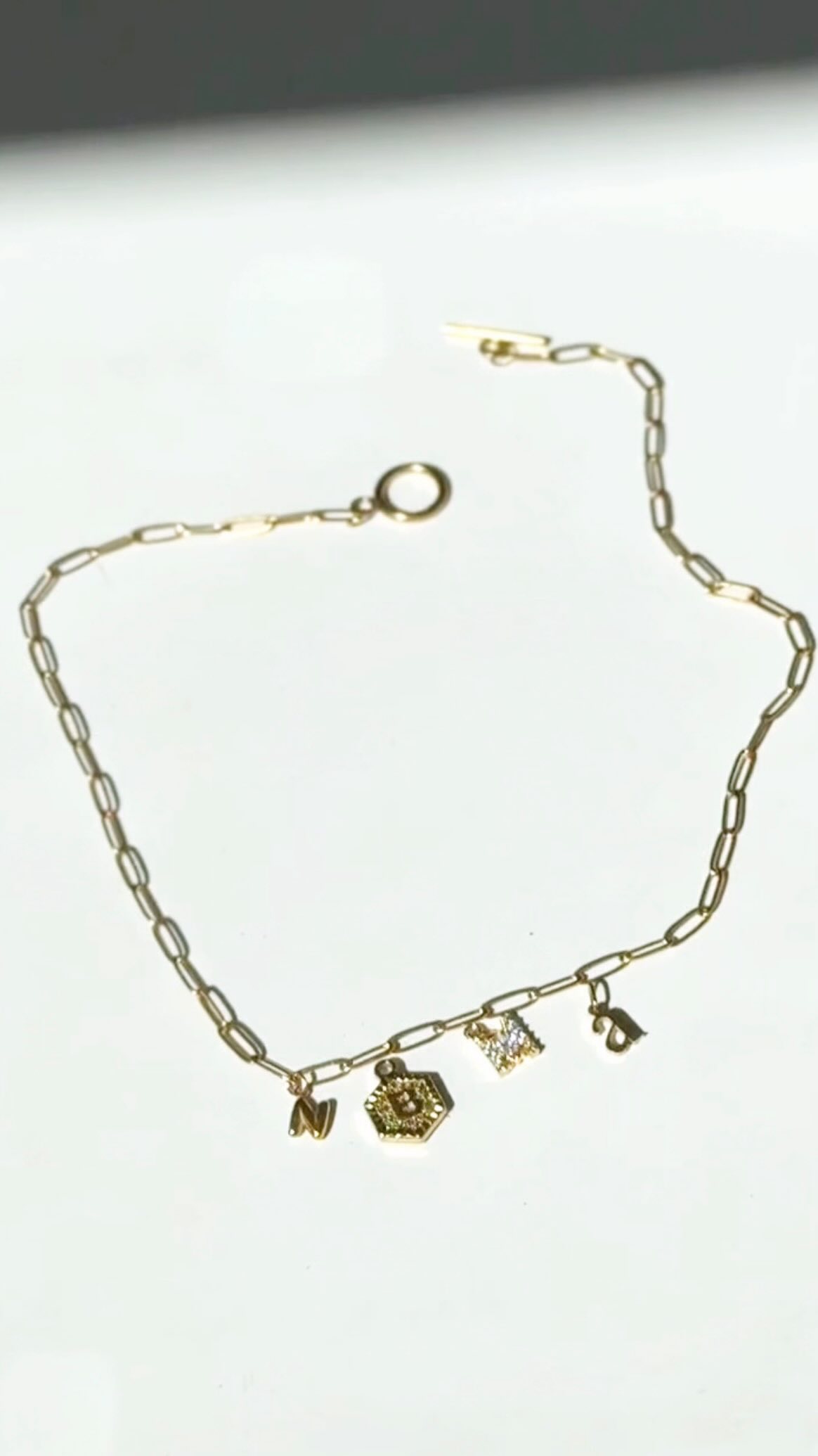 Visit us this Saturday during dNB Holiday Stroll! ✨ Silver & Gold Permanent Jewelry Special and 30% off Charm Bar! #strolldnb #giftdnb