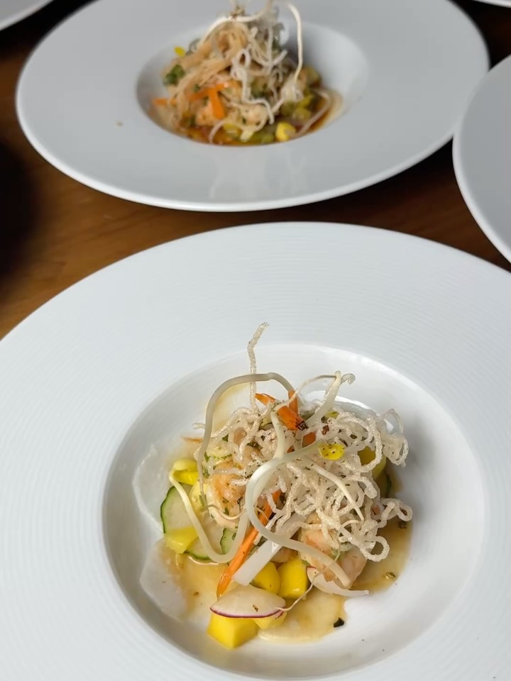 A delicious menu for our last @tauruswines feast of the year. Our menu featured a Japanese inspired grilled prawn starter with fried noodles, mooli and ponzu sauce. A wonderful evening of beautiful wine @stefanthesommelier_ms
#surrreyhills #surreyevents #guildfordevents #tandemcatering #winetastings