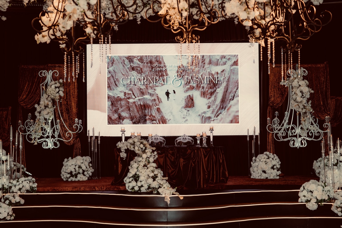 We transformed the venue into a night of unparalleled luxury, graced with elegance, music, and enchantment.
Guests danced the night away under a garden of florals
Design, Decor & Florals @universaldecor
Venue @ariaconventioncentre
Video @liomas14
Screen Design/ bar signage’s @digitallytailored
Planner @eventiveplanning
Vinyls @designerdancefloorsbc
DJ @decibelvan @harkvibez
Piano @naman.on.keys @chirag.singla_
Cakes @mannandcobakeshop
Our stunning couple @charnpalg @takharjasmine