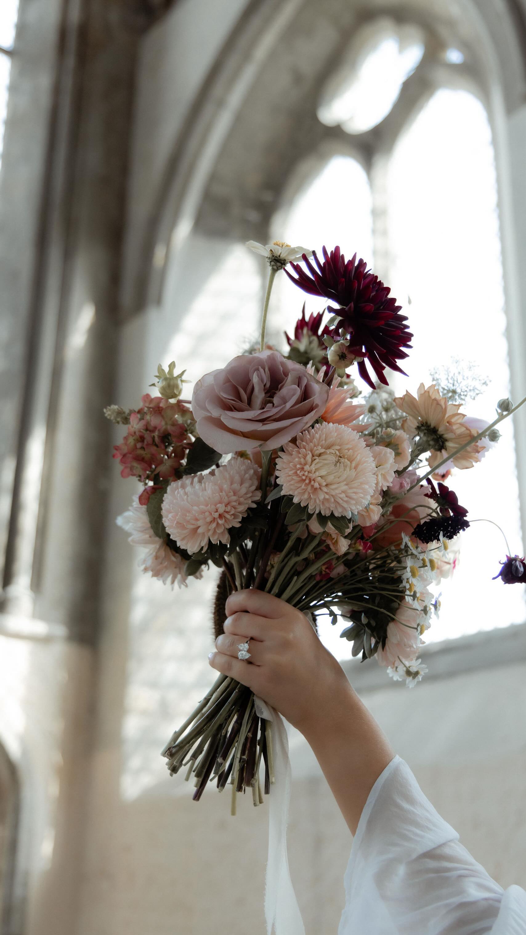 Magical Chapel Styling✨
Working collaboratively is always such a joy - getting to meet with incredible suppliers, and putting your skills to use to create something beautiful. And this shoot honestly felt like magic - everything came together perfectly to create the most ethereal looking set up we've ever seen. I'm still thinking about it daily.
Soft table linen, dainty stationary, straight-from-a-fairytale flowers and our beautiful bride - this shoot is honestly what chapel dreams are made of. Guildhall is the most perfect setting for your wedding ceremony, and we dream of the opportunity to make more magic there.
Venue: @chichesterguildhall
Photographer: @lucyfergussonphotography
Florist: @whimsysfloraldesign
Styling: @lunaandthelane
Props: @lunasprops
Stationary: @paigenco
Tableware: @placesettings_
Model: @willowrose.hite
Hair: @theartfulhairstylist
Makeup: @kendols_beauty
Dress: @ailsamunrodressmaker
Jewellery: @goldartsuk
#weddingstyling #tabledecor #weddingplanner #weddingstylist #ukwedding #sussexwedding #beauty #chapel #ethereal