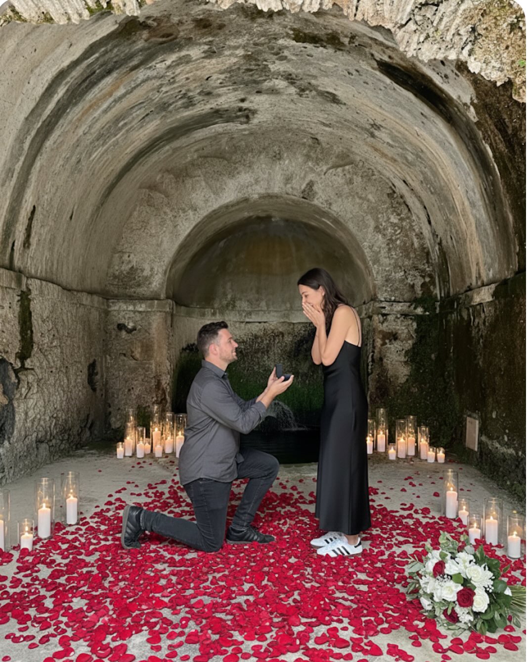 An artfully curated experience where every detail reflects your story, your style, your moment.
#romeproposal #proposalinrome #proposalplannerinrome #proposalideas #peoposalinspo