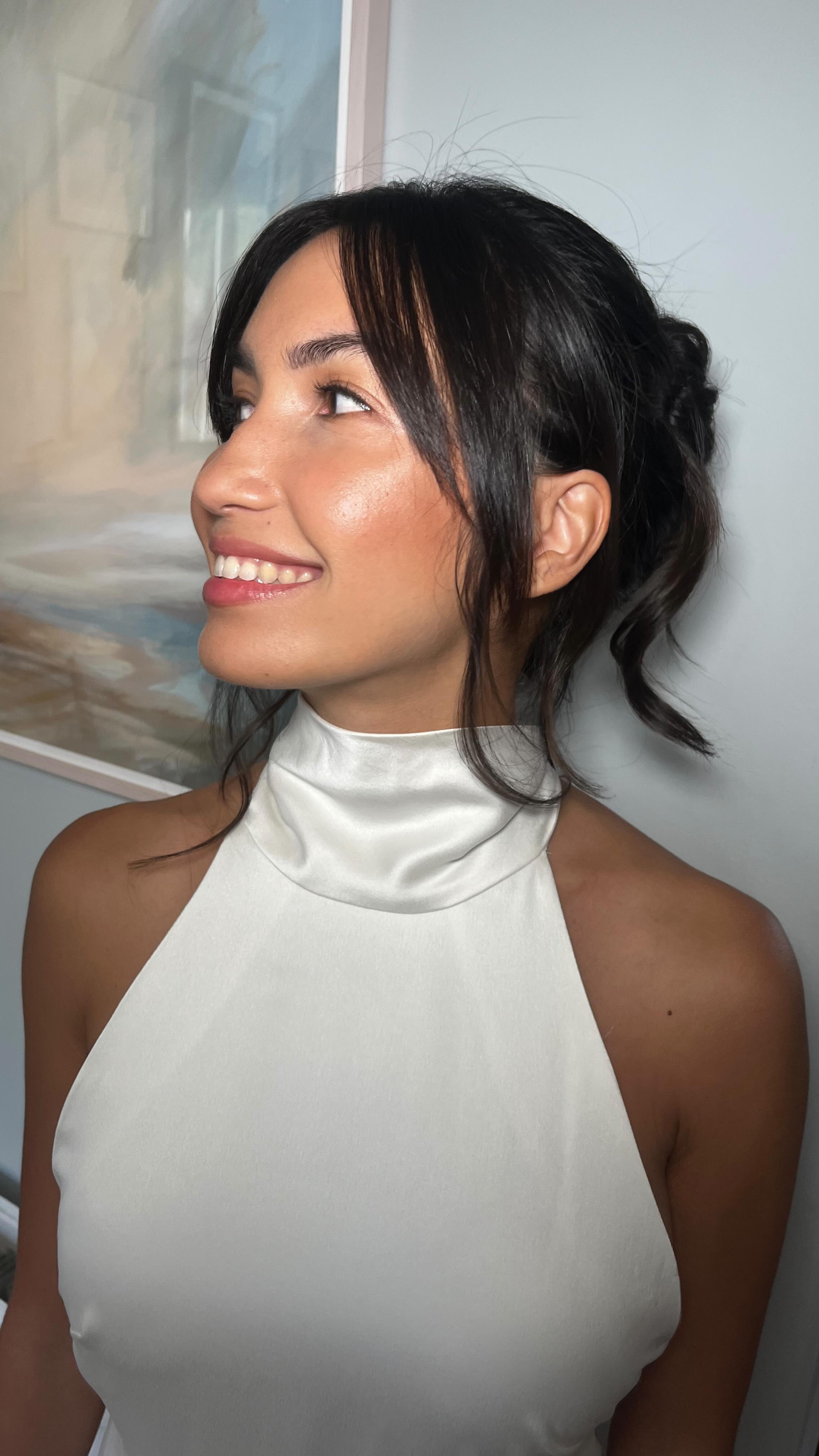 She showed up with trust, went with the flow and let the wedding morning unfold naturally. There’s nothing more captivating than a bride confident enough to simply be ✨