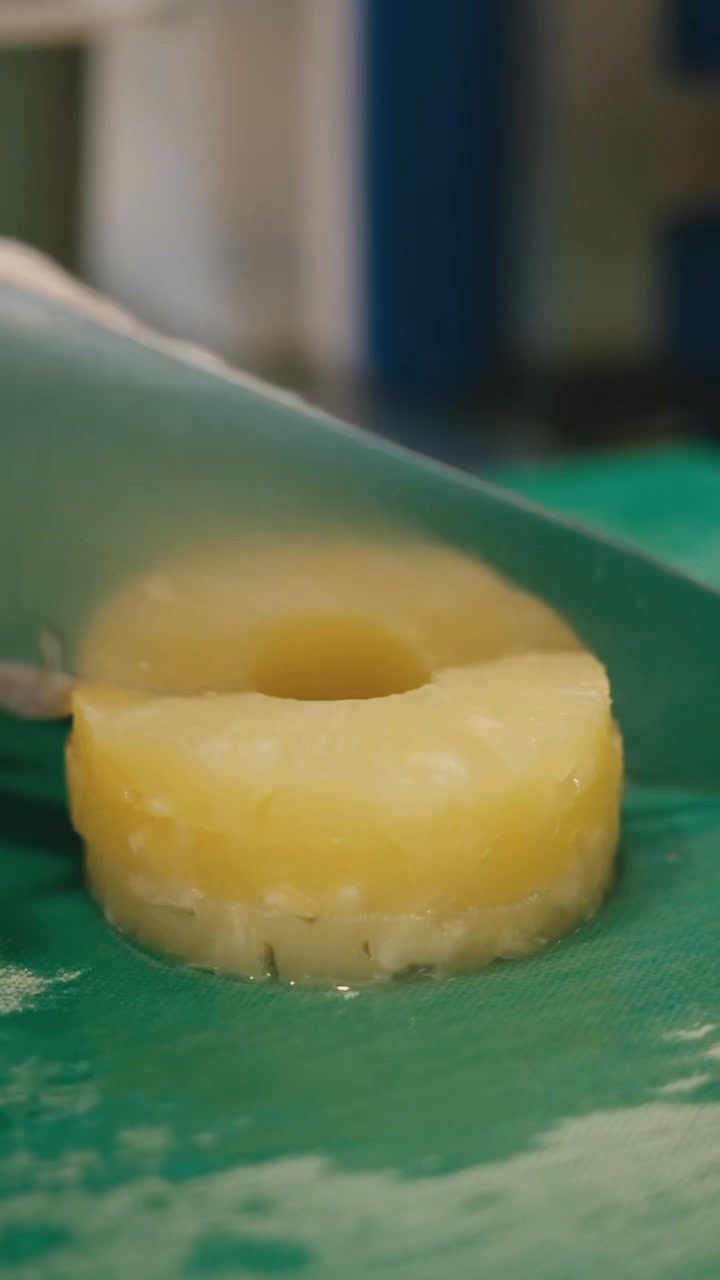 When your ears taste before your tongue does ๐๐ค
Crisp chopping. Fiery wok. The crunch of that first bite โ itโs the sound of real Thai cooking. Aloha Pad Thai brings island sweetness and street-style heat together in one sizzling moment.
Feel the flavour. Hear the crave. Taste the Aloha. ๐ถ๏ธ๐
#AlohaPadThai #PaadPaadThai #FoodASMR #WokTossed #ThaiCuisine #TasteTheSound