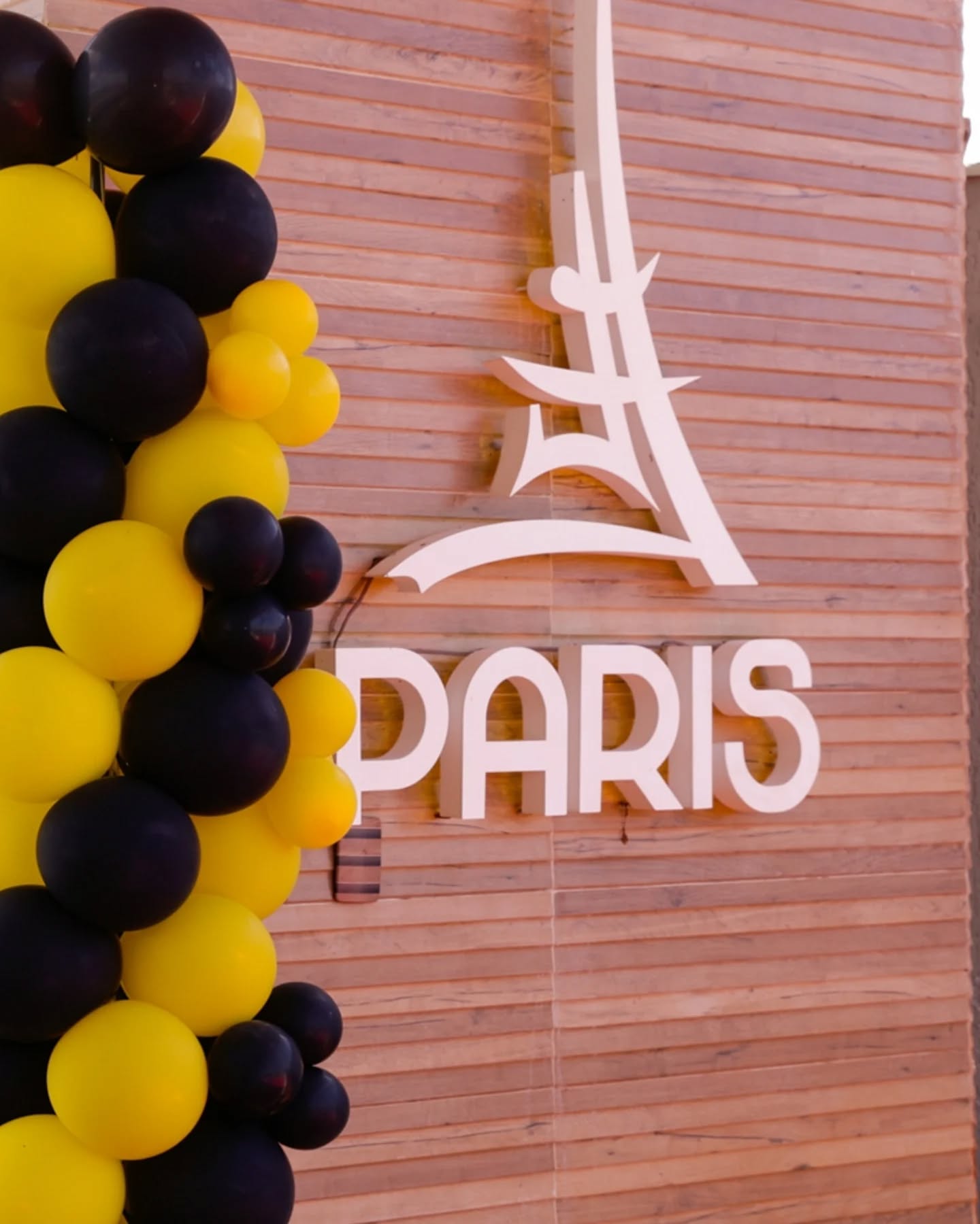 A entrega oficial do Condomínio Paris marcou o início de um novo capítulo em qualidade de vida, convivência e planejamento urbano.
Obrigado a todos que celebraram esse momento com a gente.