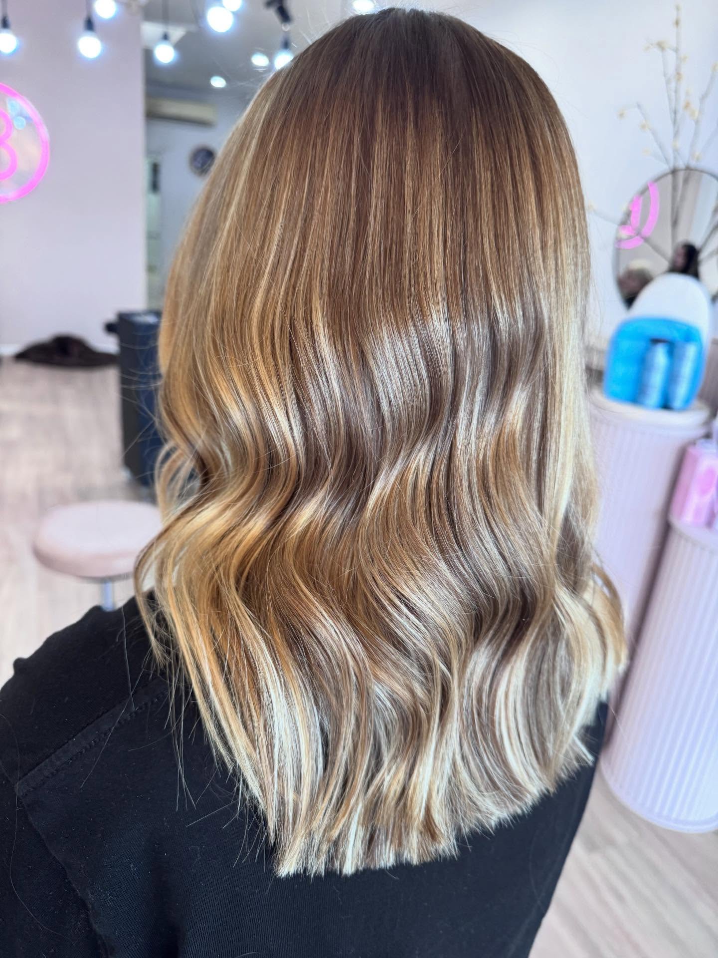 💵OLD MONEY BLONDE 💵