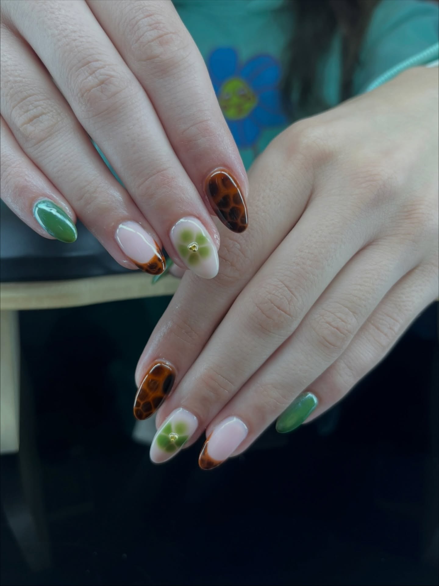 Save these for your Tortoise Shell Nail Inspo 🤍🐢
We’re living for the Tortoise Shell Nail Design trend moment, and so are our guests.
Give us a call or reserve your next nail appointment online!
We’ll see you soon,
The Hazel Team