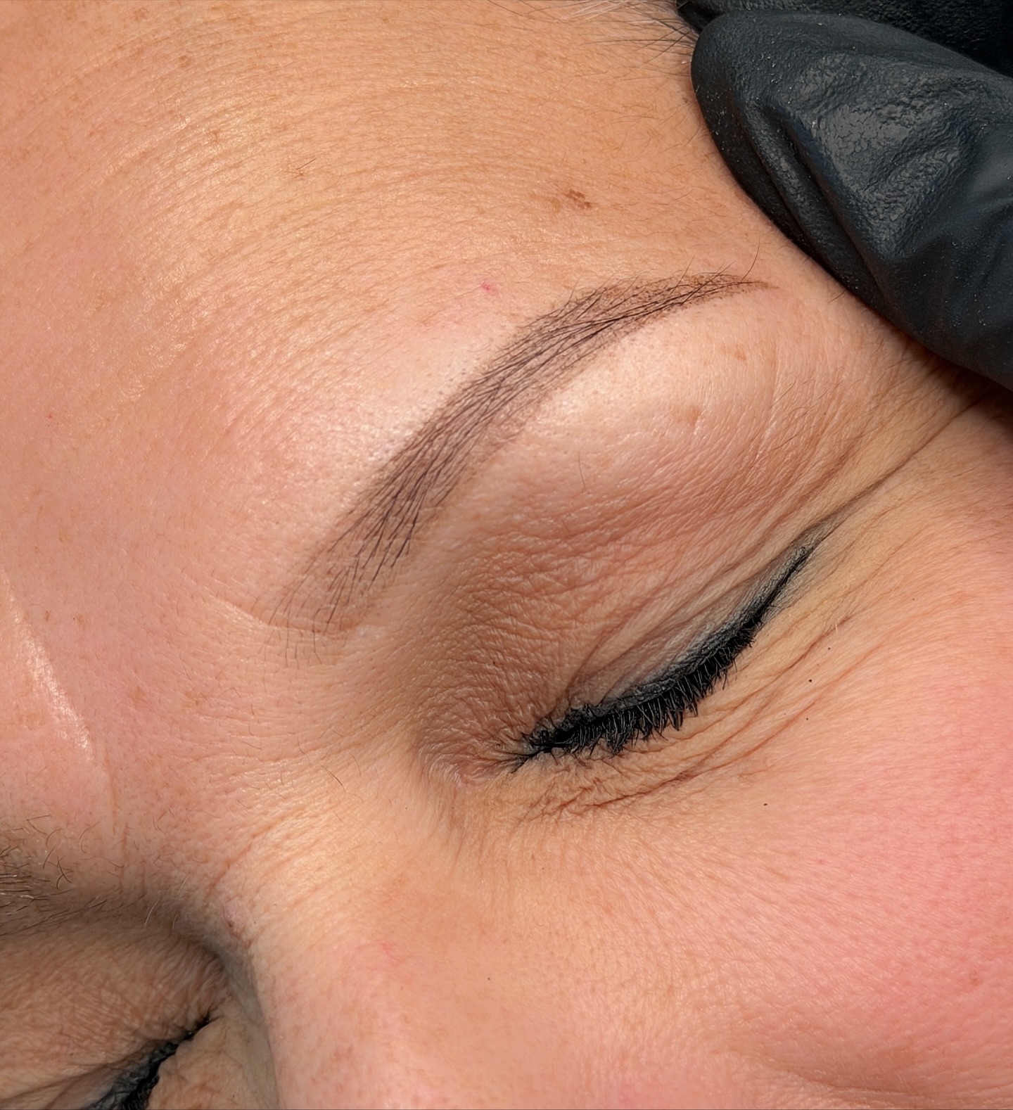 Yes, your brows can be a light brown 🫡
.
.
Ombré Powder Brows
• $550 (includes touchup in 6-8 weeks).
•Corrections/previous work from another artist are +$50.
•$100 deposit to schedule an appointment.
• Current clients, touchups are $250.
• If you’ve had previous work done by another artist please send a clear picture prior to scheduling.
• Appointment duration is approximately 2-2.5 hours.
• Topical anesthetic applied, minimal discomfort.
• Brows heal approximately 30-40% lighter and slightly thinner.
• Please read cancellation, late, and no show policy.
• Click “book” to schedule your appointment! Physical and E-Gift cards are also available!
.
.
.
#PowderBrows
#OmbreBrows
#Combobrows
#nanobrows
#PermanentMakeup
#BrowShading
#CosmeticTattoo
#PowderBrowTechnique
#BrowArtistry
#SoftPowderBrows
#EyebrowTattoo
#PowderBrowSpecialist
#Microblading
#SemiPermanentMakeup
#BrowMicroblading
#EyebrowDesign
#PerfectBrows
#BrowTransformation
#BeautyTips
#BeautyHacks
#NaturalBeauty
#BeautyInspiration
#LocalBusiness
#Covinabusiness
#downtowncovinabusiness
#SupportLocal
#CommunityBusiness