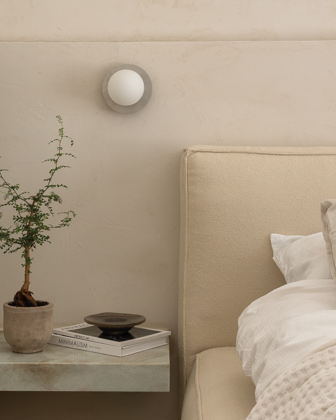 Bedside Wall E.
100% stainless steel
Amazing house designed by @ofirassulin.design
📸 @mayaavgarphotography