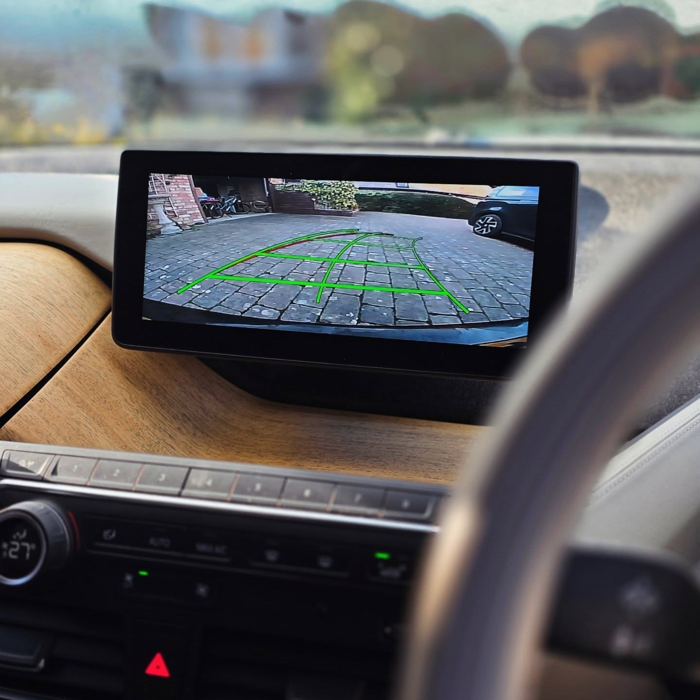 🔹🔷 BMW i3 🔷🔹
Now equipped with an integrated reversing camera with moving guidelines aswell as the GX400 2K dashcam system from @finevu_uk
Parking made easier and safer 😍
The GX400 offers crisp 2K footage to capture crucial details such as number plates & faces. It continues to monitor when parked too but won't drain your battery flat. It's also got your back when it comes to speed cameras aswell, informing you of both fixed camera locations and mobile camera vans. Easy to use, discreet and loaded with features 👌🏻
All installed at the customer's address for their convenience.
Want/need similar in your car, van or motorhome?...
🌐 www.winntech.co.uk
📧 info@winntech.co.uk
☎️ 07916-225476 Call/Text/WhatsApp
#WinntechAutomotive #bmwreversingcamera #bmwdashcam #bmwi3 #reversingcamera #finevudashcam #gx400 #Worcestershire #WeComeToYou