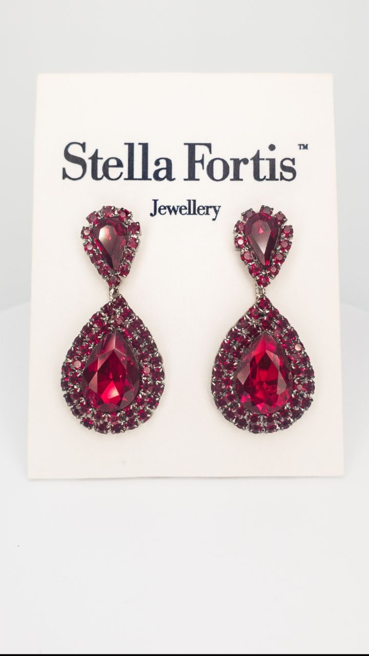 Stella Fortis™ Kristal Taşlı Kadın Küpe | Özel Gün Serisi
#Amazon
#HepsiBurada
#Trendyol
https://www.stellafortis.com.tr/