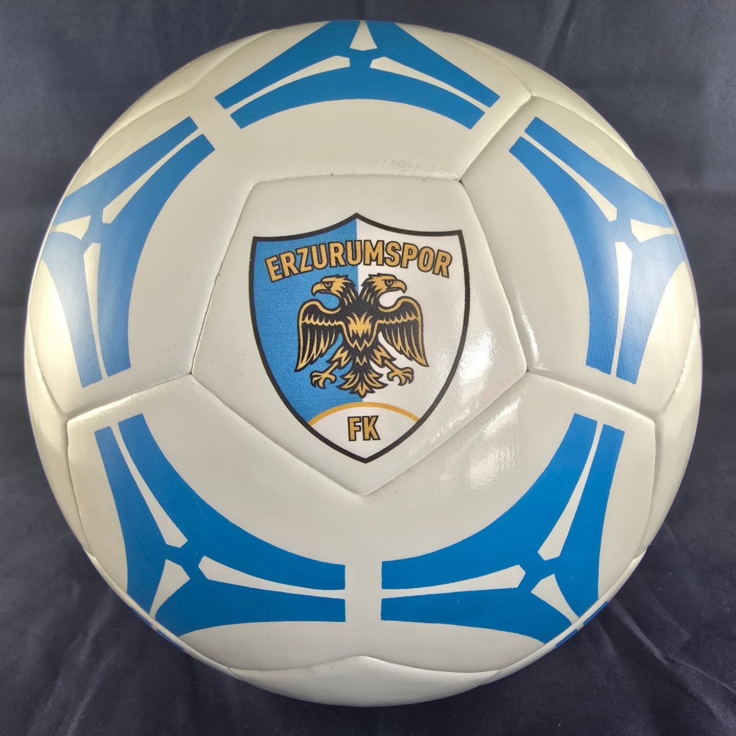 Erzurumspor Futbol Topu
Logo Baskılı Futbol Topu İmalatı
Özel Tasarım, Özel İmalat
Daha detaylı bilgi için sitemizi inceleyebilir veya teklif için mail adresimizden bize ulaşabilirsiniz.
Web: www.onosport.com
E-mail : satis@onosport.com
#onosport #futbol #futboltopu #logobaskı #imalat #toptanimalat #promosyon #promosyonimalat #promosyonürünleri #football #soccerball #soccerballmanufacturers #logoprinting #manufacturers #promotion