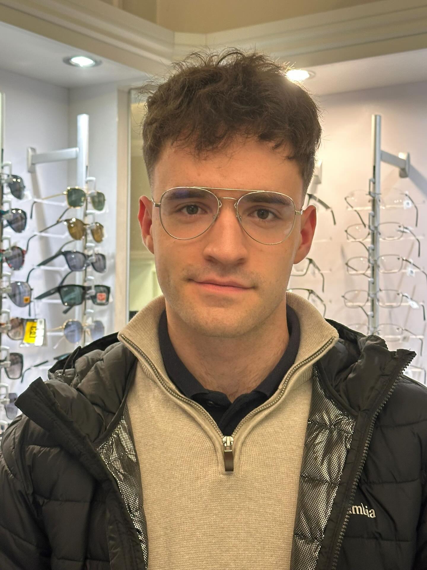 Our very own @finn.mcc_ collected his new RayBans today!
Doesn’t he look fab?
#rayban
#fashioneyewear
#staffordshireopticians
#uttoxeteroptician