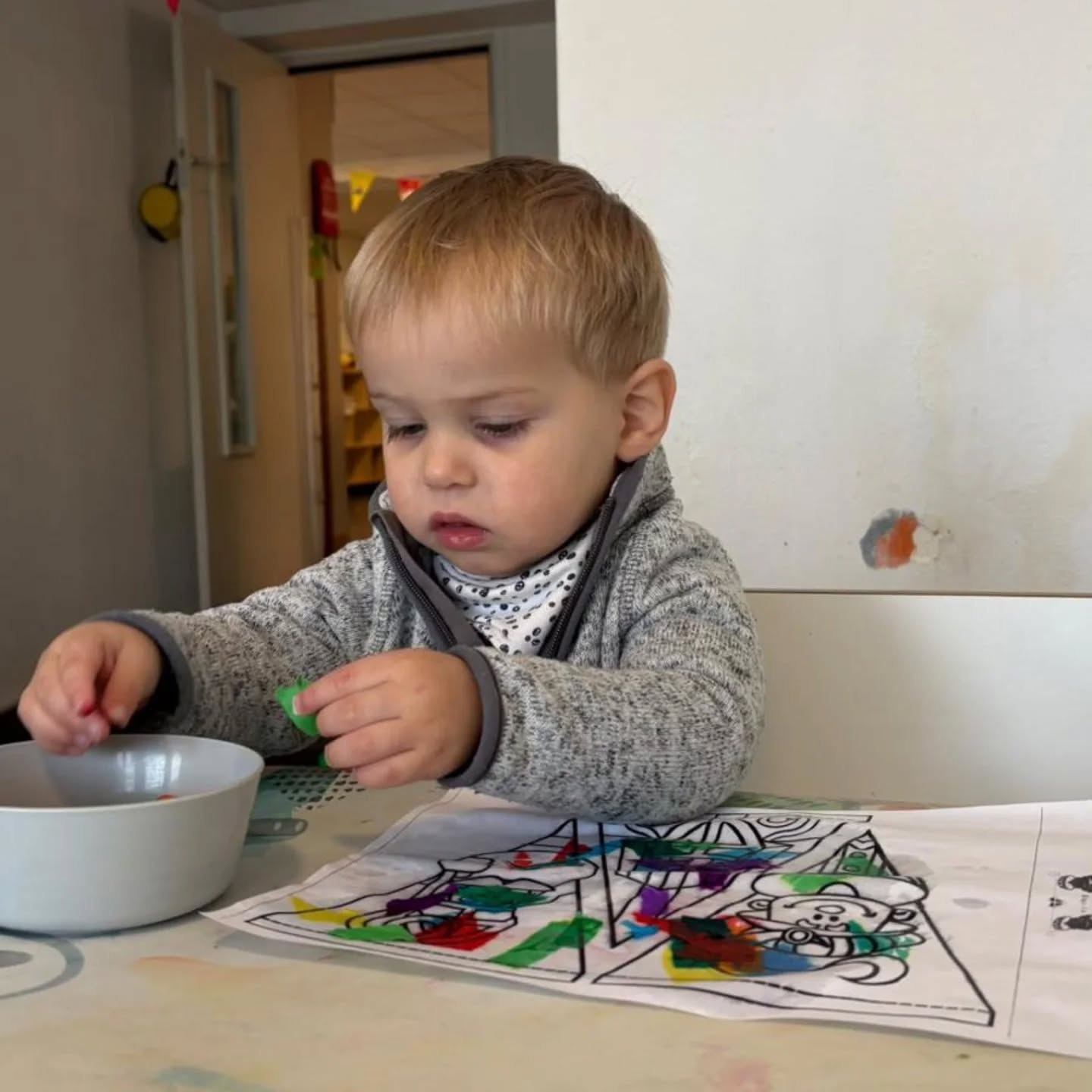 Vandaag weer druk in de weer met knutselen voor Sinterklaas 🤩
Ook vierden we vandaag een 1e verjaardag met natuurlijk een super toffe kroon 🥰 #kdvOkiDoki #creatieveontwikkeling #themasinterklaas❤️