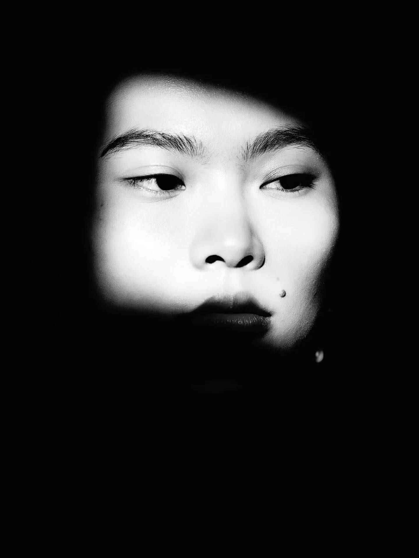 📸✨
Photographer : @paulstonephotos
Model : @queen_zhiii
#londonstudio #studiophotoshoot #studioportrait #photographystudio #londonmodel #londonmodels #londonphotographer #portraitpose