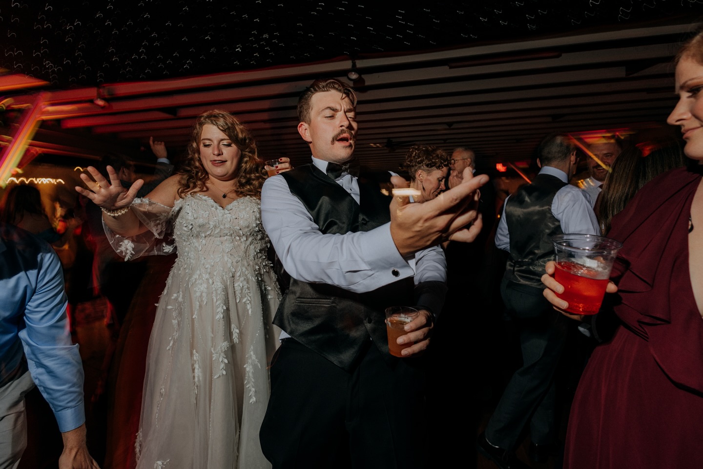 I think it’s about time we opened up the dance floor and get the party started 🥳 here are some awesome photos to get you into the dancing mood!
@tunxiscountryclub
@rc.zajac.photo
@emcarth6
@thumb_deep