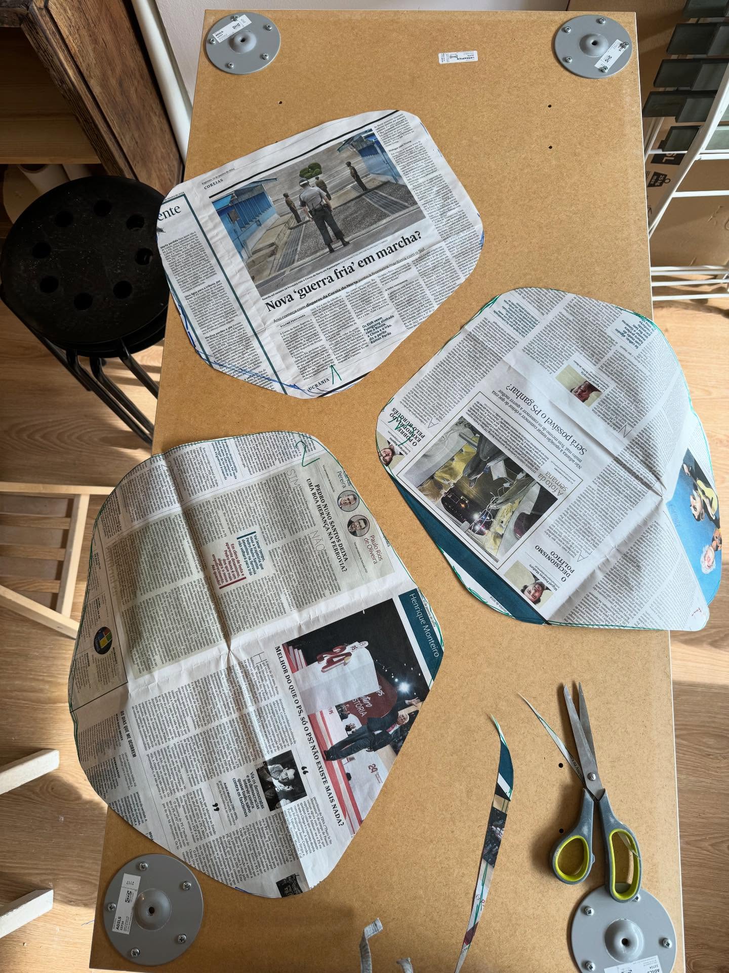 WP - “Systems II - Space Dots”
.
Cerâmica vidrada - azul escuro e preto
.
Disponível - Available
.
.
.
#mariacastelbrancoceramic #spacedots #oneofakind #handmade homedecor #ceramic potteryforall ceramicsmagazine decor loveceramic dots @love_ceramic portugalmanual ceramiclicious @portugal_manual @ceramicsmagazine @ceramic.is.love ceramicislove mademakersonline piecewithartist
specialpiece blue and black