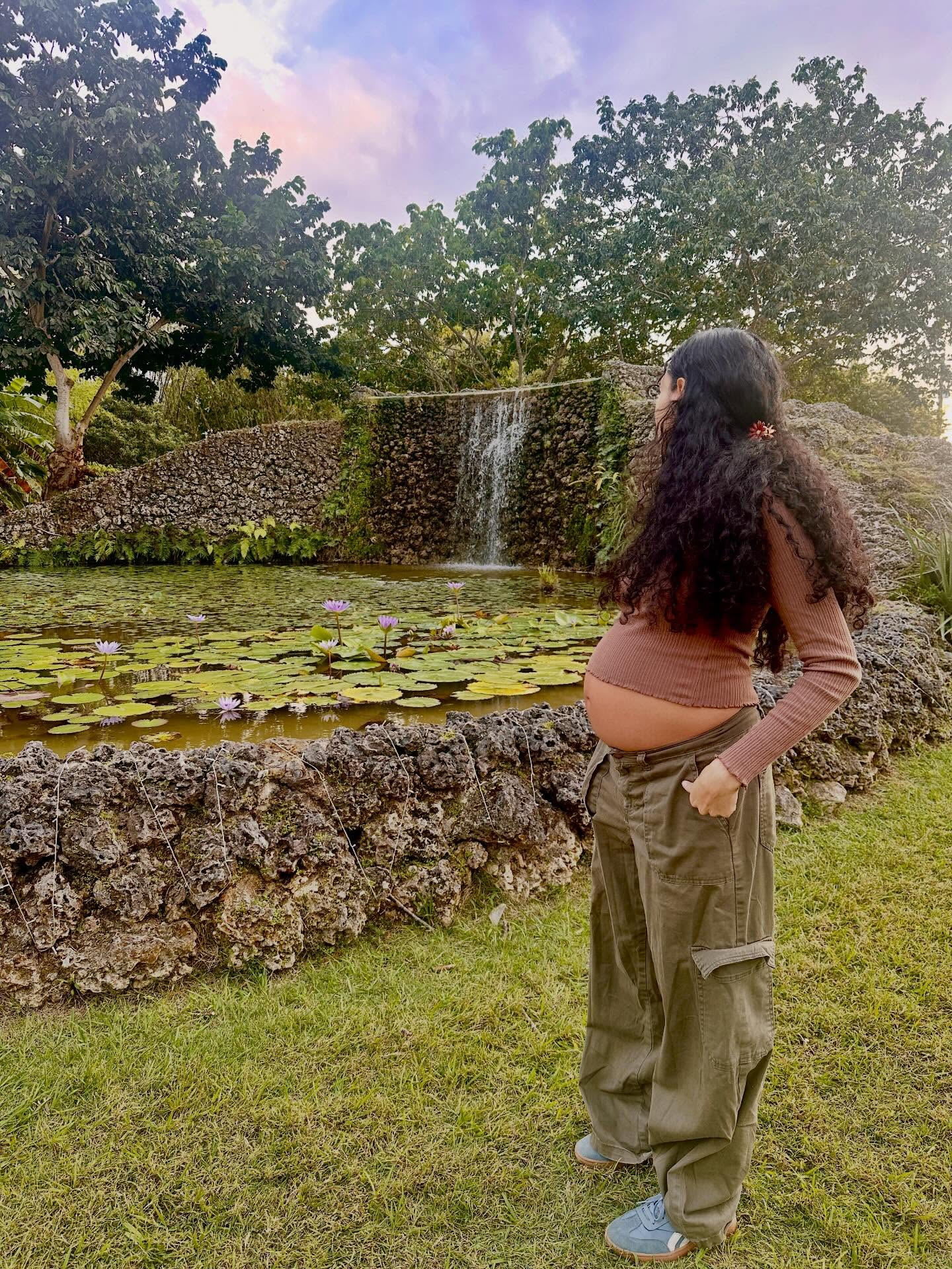 Somewhere in between tightly gripping on to my maidenhood for dear life and daydreaming in awe of the day I meet this little being inside of me 🐞
If you ask me what my prenatal care looks like, these photos come to mind ~
lots of staring off into the distance, creating & weaving with my hands mirroring what’s occurring in my womb, sunbathing, intentional movement, spending time with my midwife in the garden, foods high in protein & minerals, and lots of connecting with the life around me 🌞