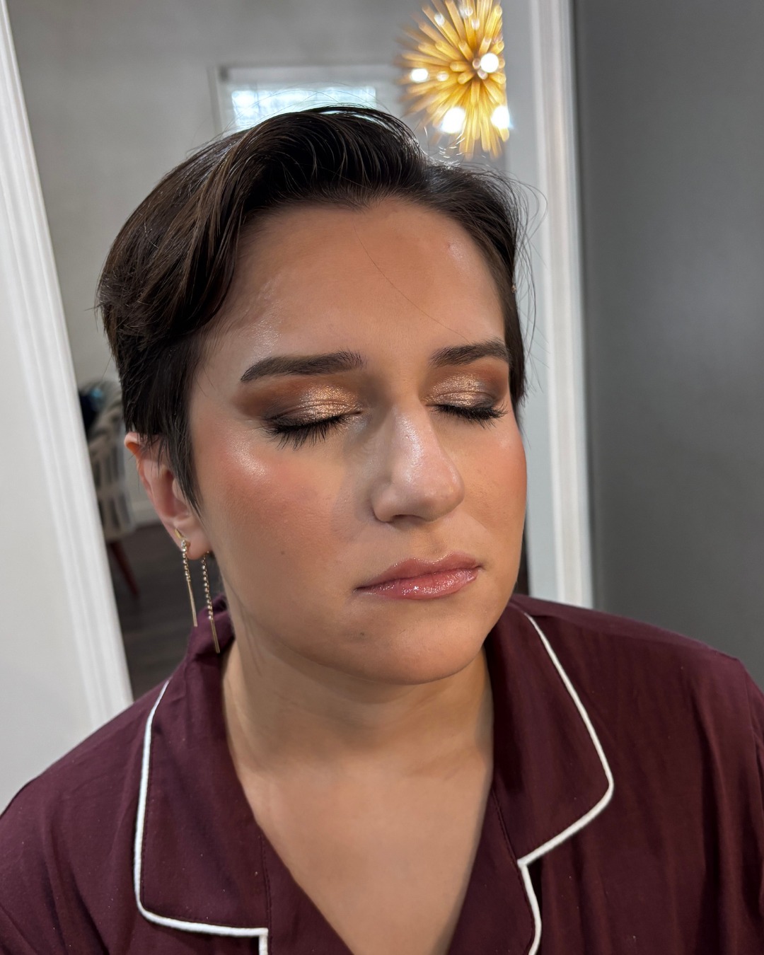 Timeless skin. Luminous glow. Eyes that captivate.
Bao Le brings an editorial, camera-ready touch to every bridal look, creating makeup that looks stunning in every light and every moment. 🤍
2026 wedding dates are officially open.
Reserve your bridal glam with Bao at gracefulbeautykc.com
#gracefulbeautykc #weddingglam #kansascitybrides #kansascity #kchairandmakeup