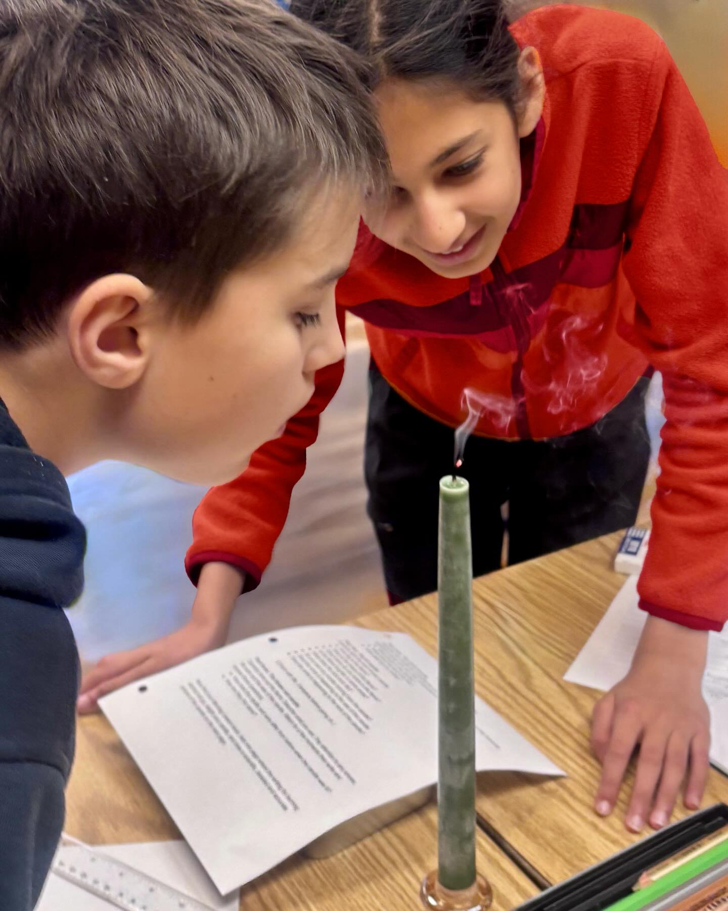 🕯️✨From lantern walks and winter spirals to story-time glow, our students have experienced the magic of candlelight since their earliest days. Now, as seventh graders, they’re seeing the candle with fresh eyes, carefully observing how wax turns to vapor, how air currents dance around the flame, and exploring questions like why parts of the flame are darker or brighter, the role of the wick, and why a spoon held in the flame becomes covered in soot. They are discovering that even something so familiar holds many hidden secrets, from the chemistry of combustion to the physics of warming and illumination.📚
Photo credit: Annette C.
#ECS #eastsidecommunityschool #waldorf #earlychildhood #holisticlearning
#handsonlearning #scienceintherealworld #middleschoolscience #combustionchemistry #curiositydrivenlearning #learningthroughwonder #candlescience
