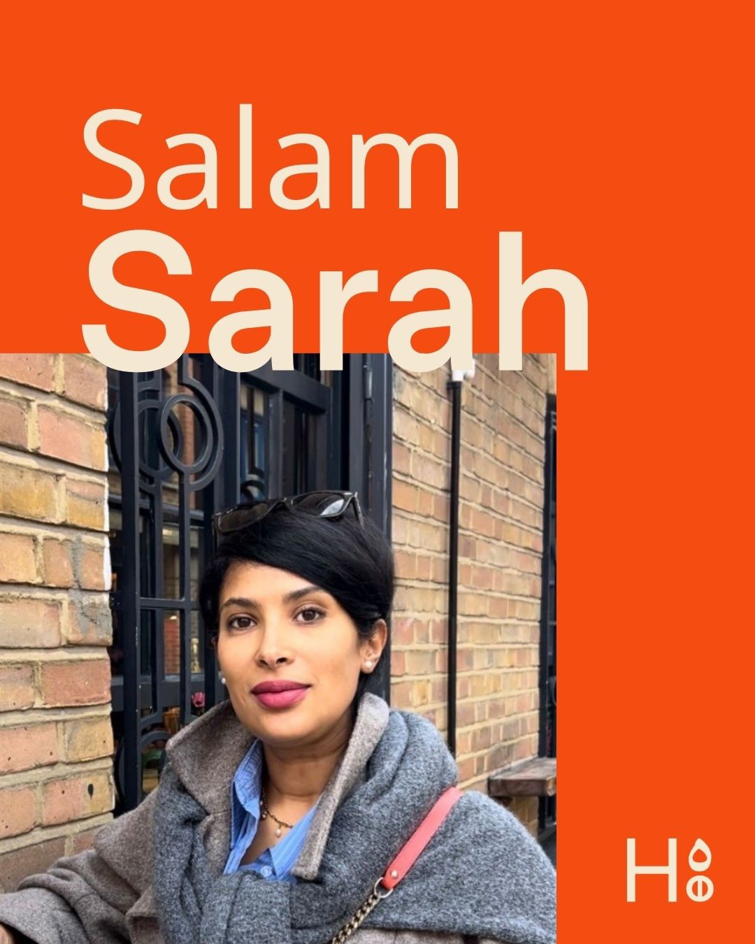 Derrière la voix marocaine du livre Heya x Tawhida Ben Cheikh
Pour @sarah.faqir, fondatrice de @dar.lilei, l’oralité marocaine est un acte de transmission :
une voix qui porte les récits d’hier vers les oreilles d’aujourd’hui.
🇲🇦 Une voix intense et douce à la fois,
🎧 une langue qui se raconte,
📖 une vision partagée : célébrer et faire vivre nos langues.
👉🏼 Livre audio accessible via le QR code présent dans chaque livre, lien en bio.
Merci @miamolato d’avoir faciliter cette belle rencontre 💕
#HeyaStories #DarLilei #LivreAudio #Oralité #VoixFéminines Transmission FemmesArabes 🤍