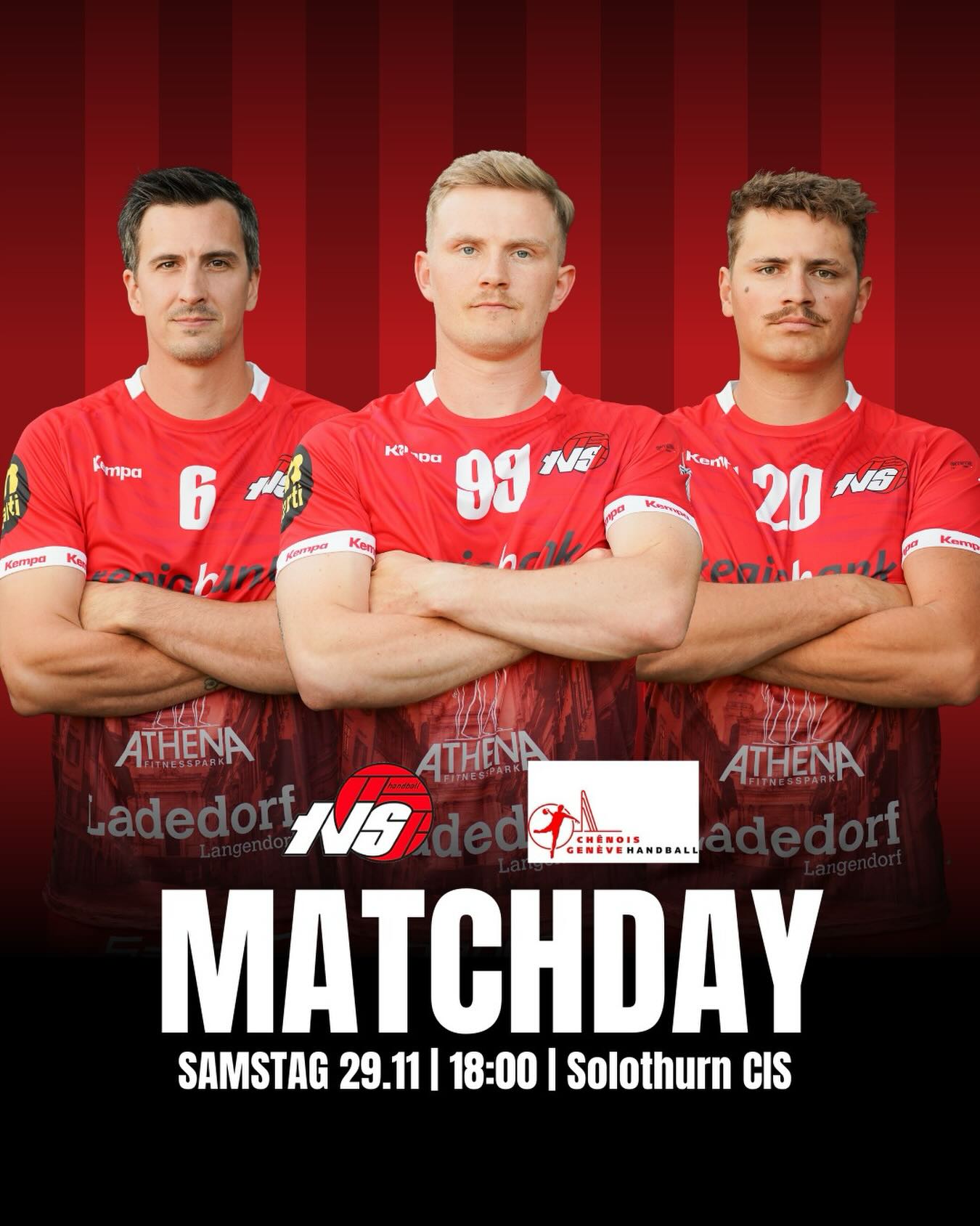 📍 Heimspiel im CIS! – TV Solothurn vs. CS Chênois Genève Handball
Der TVS ist im Flow! 🔥 Drei Siege in Serie, zuletzt der Auswärtskrimi in Crissier – jetzt wollen die Solothurner im CIS nachlegen. Am Samstag um 18:00 Uhr wartet mit Chênois Genf ein direktes Duell im Kampf um Abstand zu den Barrageplätzen. Der TVS will den Schwung nutzen und den nächsten Schritt nach oben machen. 💪🔴⚪️
📅 Samstag, 22. November 2025
⏰ 18:00 Uhr
🤾🏼♂️ TV Solothurn vs. CS Chênois Genève Handball
📍 CIS Solothurn
📺 Liveticker in der Bio
🎉 Super-Saturday im CIS – Ein Tag voller Handball!
Das CIS gehört am Samstag ganz den Solothurner Handballteams! Insgesamt fünf Heimspiele – von Junioren bis Aktiv – sorgen für Stimmung, Emotionen und spannende Duelle. 🔥
🔸 10:00 Uhr – U15
SG Solothurn-Regio vs. Mythen-Shooters
➡️ Spiel um den Aufstieg ins Inter! Unsere U15 kann Geschichte schreiben und in die Top 32 der Schweiz vorstossen.
🔸 12:00 Uhr – U17 (Inter)
TV Solothurn vs. THW Handball Youngsters
➡️ Wichtige Punkte im Kampf um den Ligaerhalt. Ein Sieg würde ein riesiger Schritt Richtung Klassenerhalt bedeuten.
🔸 14:00 Uhr – 3. Liga (Biberist aktiv 2)
Biberist aktiv 2 vs. Münsingen
➡️ Direktes Duell im Mittelfeld – mit einem Sieg kann Biberist nach vorne springen.
🔸 16:00 Uhr – 2. Liga (SG Biberist aktiv)
SG Biberist aktiv vs. Wohlen Mutschellen
➡️ Abstiegskampf pur. Gegen den Co-Leader braucht es einen Exploit – aber genau solche Geschichten schreibt der Sport.
🔸 18:00 Uhr – 1. Liga
TV Solothurn vs. CS Chênois Genève Handball
🍔 Buvette geöffnet ab 10:00 Uhr
Hotdogs, Sandwiches, Kuchen & Getränke – alles für einen perfekten Handballtag!
Kommt vorbei, unterstützt die Teams und macht das CIS zu einem Hexenkessel!