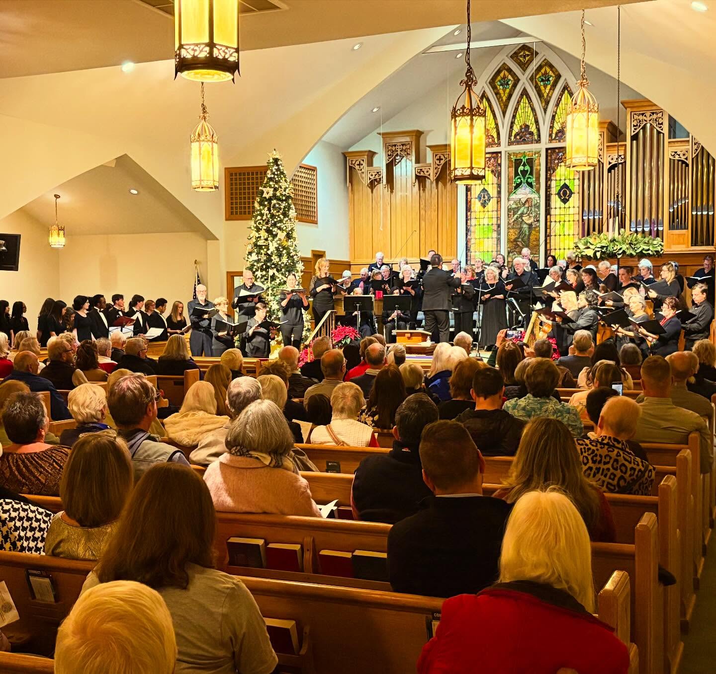 š¶ Giving Tuesday: The Gift of Music Reaches Further Than You Think
Last night, our voices rose in harmonyāand today, we invite you to help carry that harmony even further. š
The Community Singers of Lake Norman is more than a chorus. Weāre an independent nonprofit built on the belief that music strengthens communityāand that everyone deserves access to its joy.
When you give, youāre not just supporting beautiful performances (like the one last night). Youāre helping us:
⨠Offer scholarships to graduating seniors pursuing music
⨠Support local causes like Watchmen of the Streets and Lifeline Meal Packing
⨠Keep community music alive and accessible through free concerts for all ages
Your support empowers us to give back in ways that resonate beyond the stage.
š Give the gift of music this #GivingTuesday. Every donation makes a difference.
šLink in bio
#GivingTuesday #SupportTheArts #LakeNormanMusic #CommunityChorus #CSLKN #Nonprofit #GiveLocal #HarmonyInCommunity #ChoralMusic #MusicWithMeaning