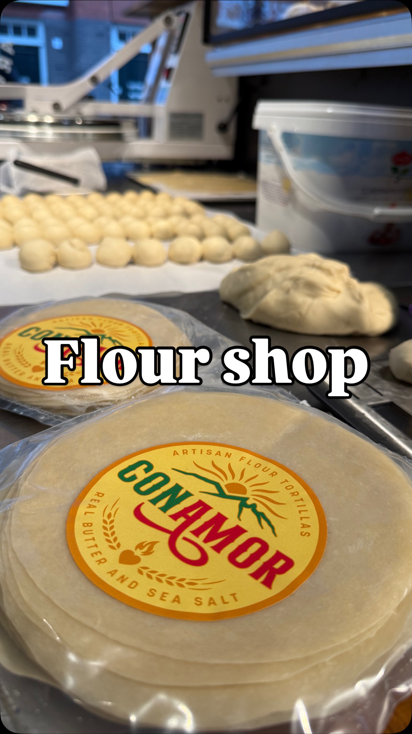 Mexican pastries and flour tortillas - fresh in Amsterdam!
Here’s a new food spot in Amsterdam you won’t want to miss! Fresh flour tortillas and fresh Mexican pastries in Amsterdam west. This is the only place you’ll find this all over Amsterdam, and lucky us they do an amazing job!
📍Flour Shop
Jan Hanzenstraat 21A, 1053 SK Amsterdam
@yolamexicanbakery
@flourshopamsterdam
#amsterdamfoodspot #amsterdamfoodguide #amsterdam #mexicanfood