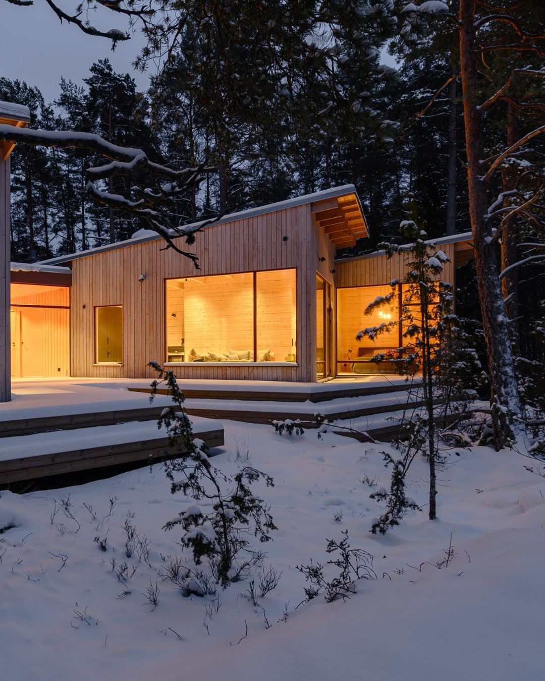 Two Sisters in winter dress.
Designing a house in a landscape like this means responding to the seasons. December is the darkest month, and while snow helps reflect light, generous windows become essential. They frame the views outside, draw (the limited) daylight deep inside, and create a sense of warmth even in midwinter.
Photos by @multifoto.fi
#architecture #architect #scandinavian #design #scandinaviandesign #scandinavianarchitecture #nordicdesign #designstudio #archdaily #häuseraward2025
