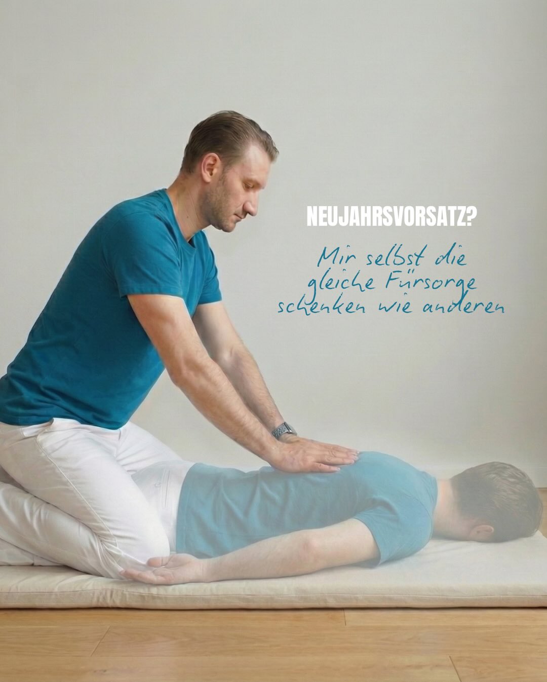 2026 möchte ich mir selbst genauso viel Selbstfürsorge schenken, wie ich sie jeden Tag meinen Klient:innen gebe 🤍
Nicht nur halten, funktionieren, geben - sondern auch spüren, atmen, auftanken.
Mehr Pausen ohne schlechtes Gewissen. Mehr Grenzen mit Liebe. Mehr „Ich bin auch wichtig“.
Vielleicht ist das auch deine Erinnerung für heute:
Selbstfürsorge ist nicht egoistisch - sie ist die Basis dafür, dass wir wirklich da sein können ✨
Wie möchtest du dir 2026 mehr Fürsorge schenken? 🌿
#selbstfürsorge #shiatsu #liebe #health #longevity