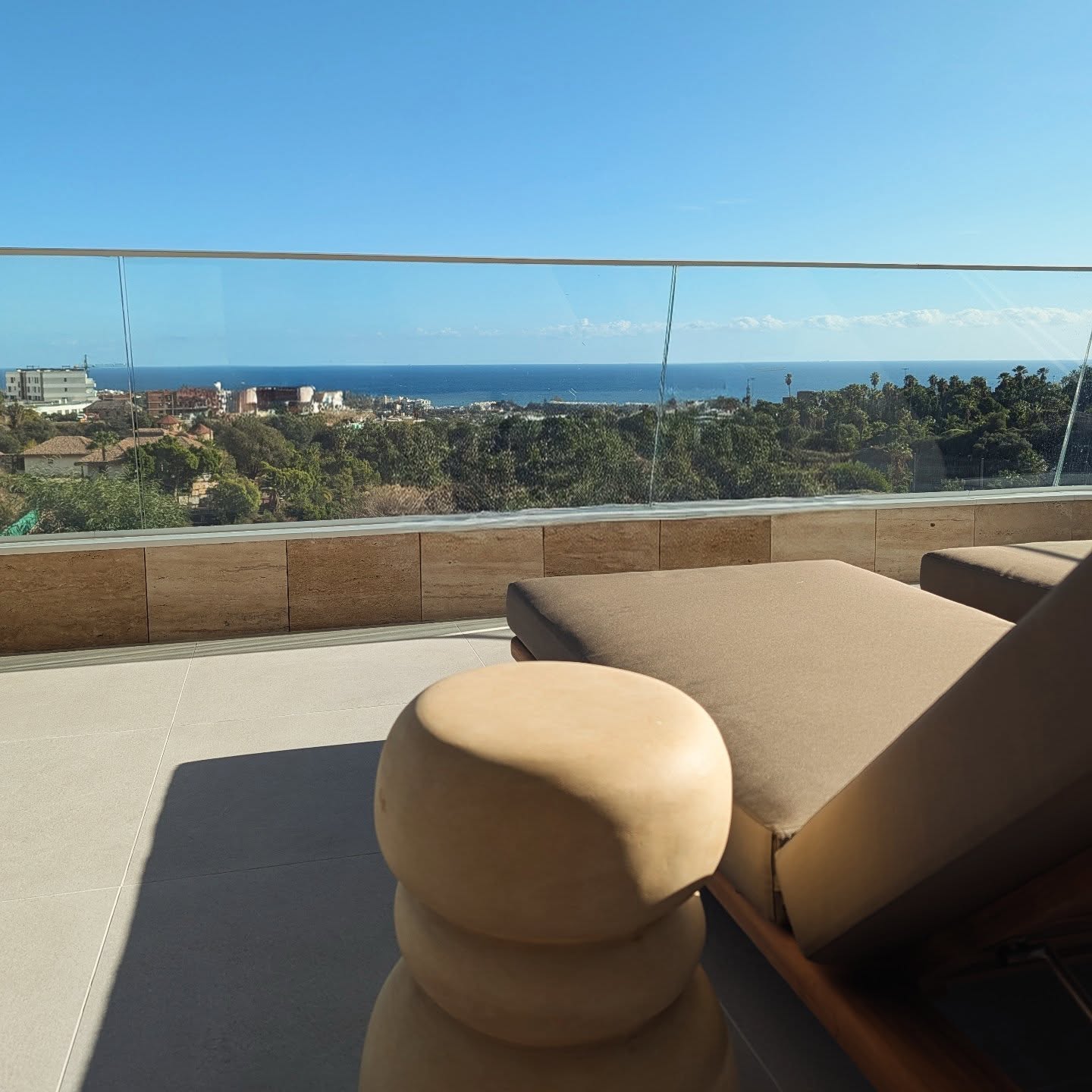 Terrace furnishing by @annookfurniture
#autumnsun #estepona @casa.jota.estepona