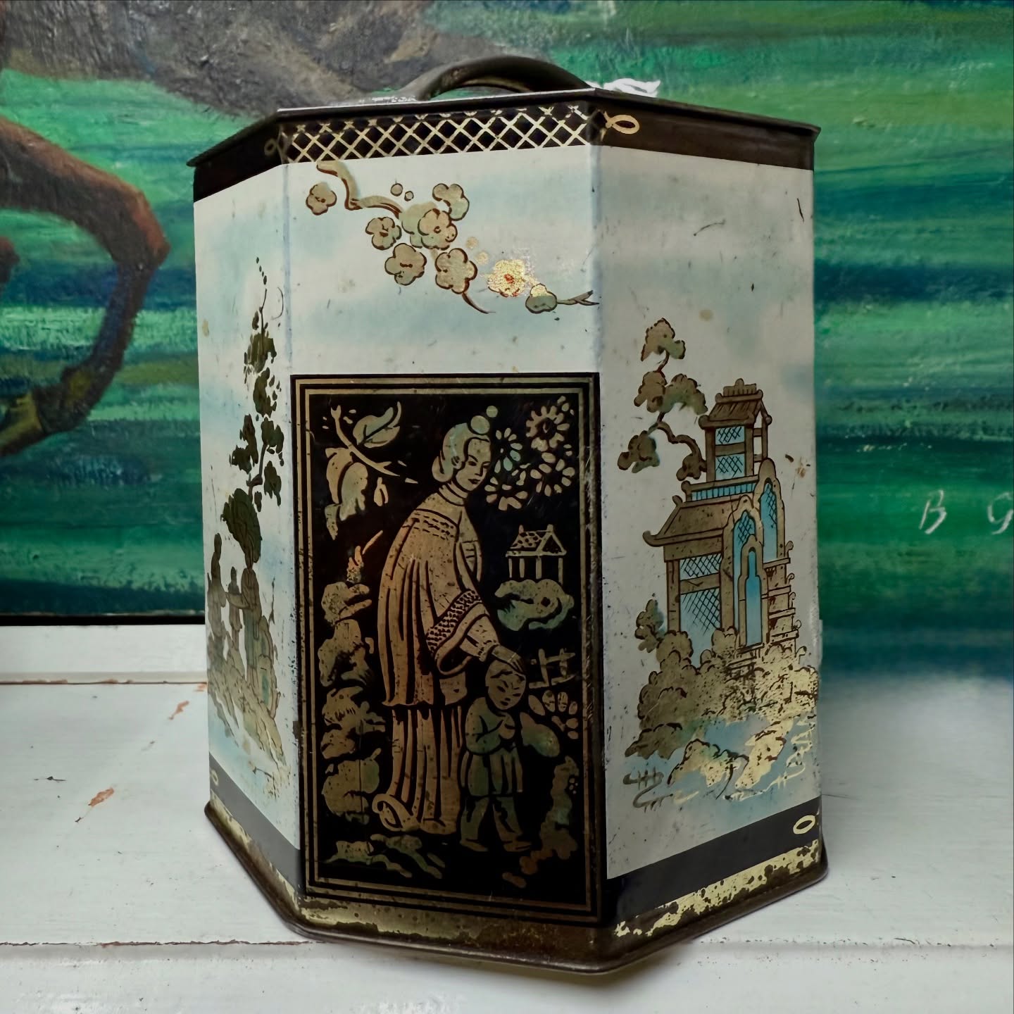 We’re delighted to share that @mariesantiques now have two trading spaces with us! Their newest space is packed with vintage and antique treasures and can be found in The Core alongside 21 other dealers.
If you would like more information on any items photographed, please get in touch.
Open 10-4 Monday to Saturday
With our last Late Night Shopping on Thursday till 7pm.
www.theantiquevillage.co.uk
#christmasiscoming #christmasgifts #christmas #vintagegifts #antiquedealersofinstagram #giftsforall #antiquesandcollectibles #christmastimeishere