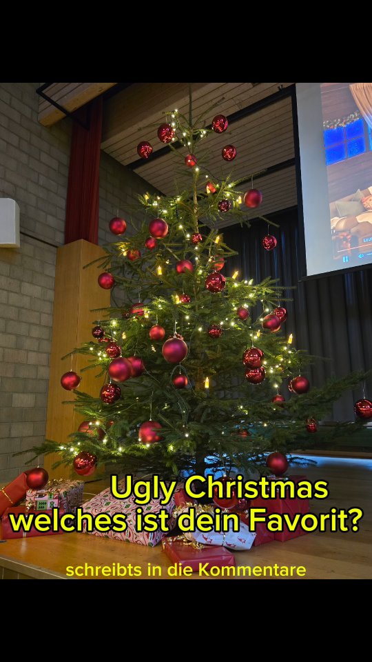 🎄✨ Unsere Schlussübung stand ganz unter dem Motto Ugly Christmas – und wir hatten wirklich ALLES dabei! Von Glitzer-Overload bis Rentier-Chaos 😂
Welches Outfit ist euer Favorit?
➡️ Schreibt’s in die Kommentare! 👇🎅💚
#feuerwehr #ugly #christmas #swissfirefighter #christmassweater