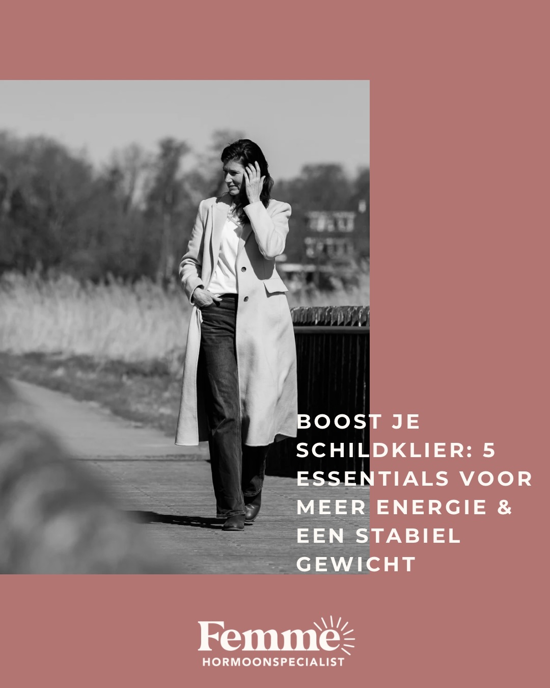 Als je schildklier vertraagt, vertraagt je vetverbranding — hoe gezond je ook eet.
Blijft je gewicht hangen, zelfs als je gezond eet en je best doet?
Je bent niet de enige en het ligt niet aan wilskracht.
Je schildklier bepaalt meer dan veel vrouwen weten: je energie, je stofwisseling, je humeur én hoe makkelijk je vet verbrandt.
In deze carousel deel ik 5 praktische stappen die je meteen kunt toepassen om je schildklier te ondersteunen.
Zó werk je aan meer energie, minder brain fog én een lichaam dat weer met je meewerkt in plaats van tegen je.
✨ Save deze post zodat je de tips altijd bij de hand hebt
✨ Deel hem met iemand die dit moet zien
Wil je dat ik met je meekijk naar jouw hormonen, schildklier én gewicht?
Plan een gratis kennismaking via de link in mijn bio. 💛
#schildklier #gewichtsverlies #gezondgewicht #femmehormoonspecialist #perimenopauze #gezondehormonen #schildklierklachten