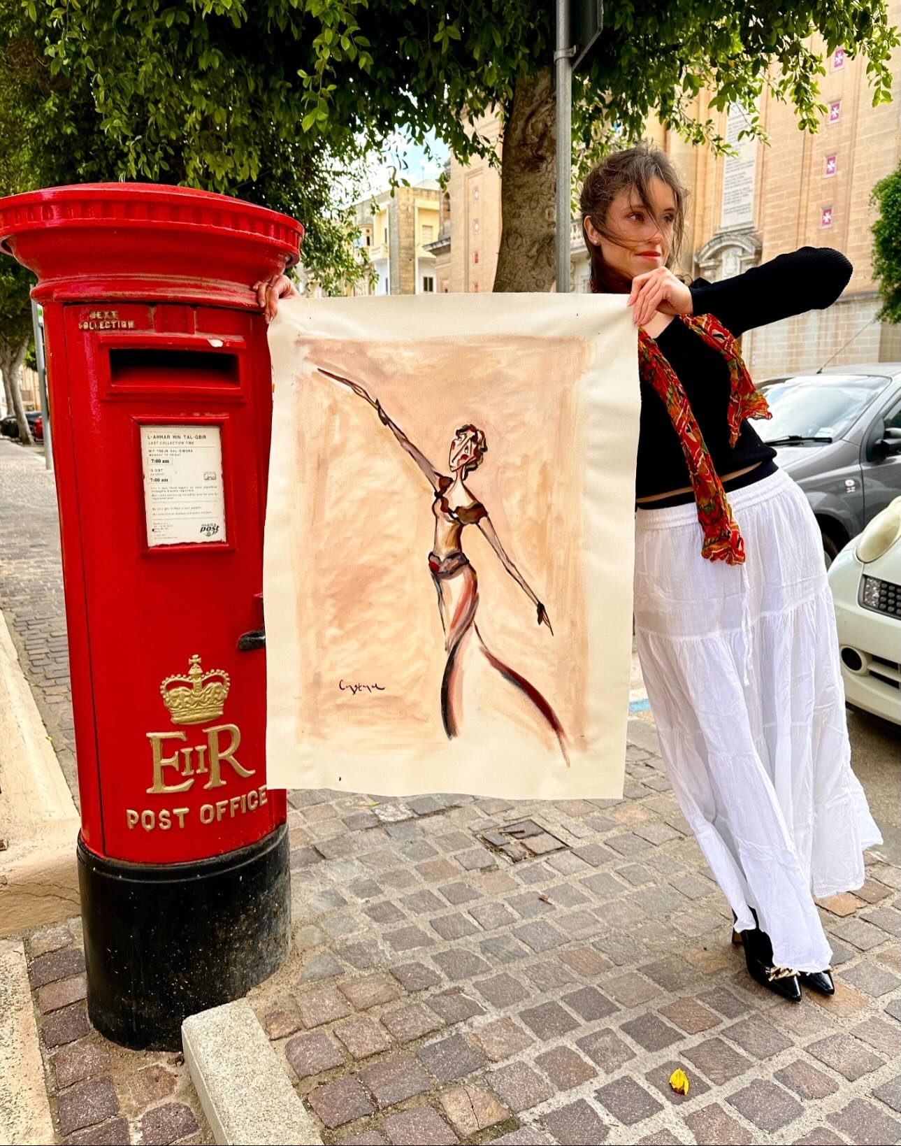 helping her out 💌
Malta -> London📮
‘Arianne’
.
#artist #art #artforyourhome #portraitart #artforinteriors #interiorstyle #painting #constanceanne