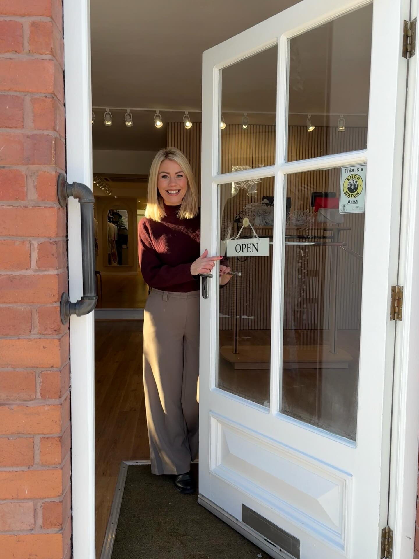 Despite the snow, the door is finally open โ๏ธโจ
The moment Iโve been waiting forโฆ thank you to everyone who has helped me get here and for all the support so far. Excited for this new venture ๐