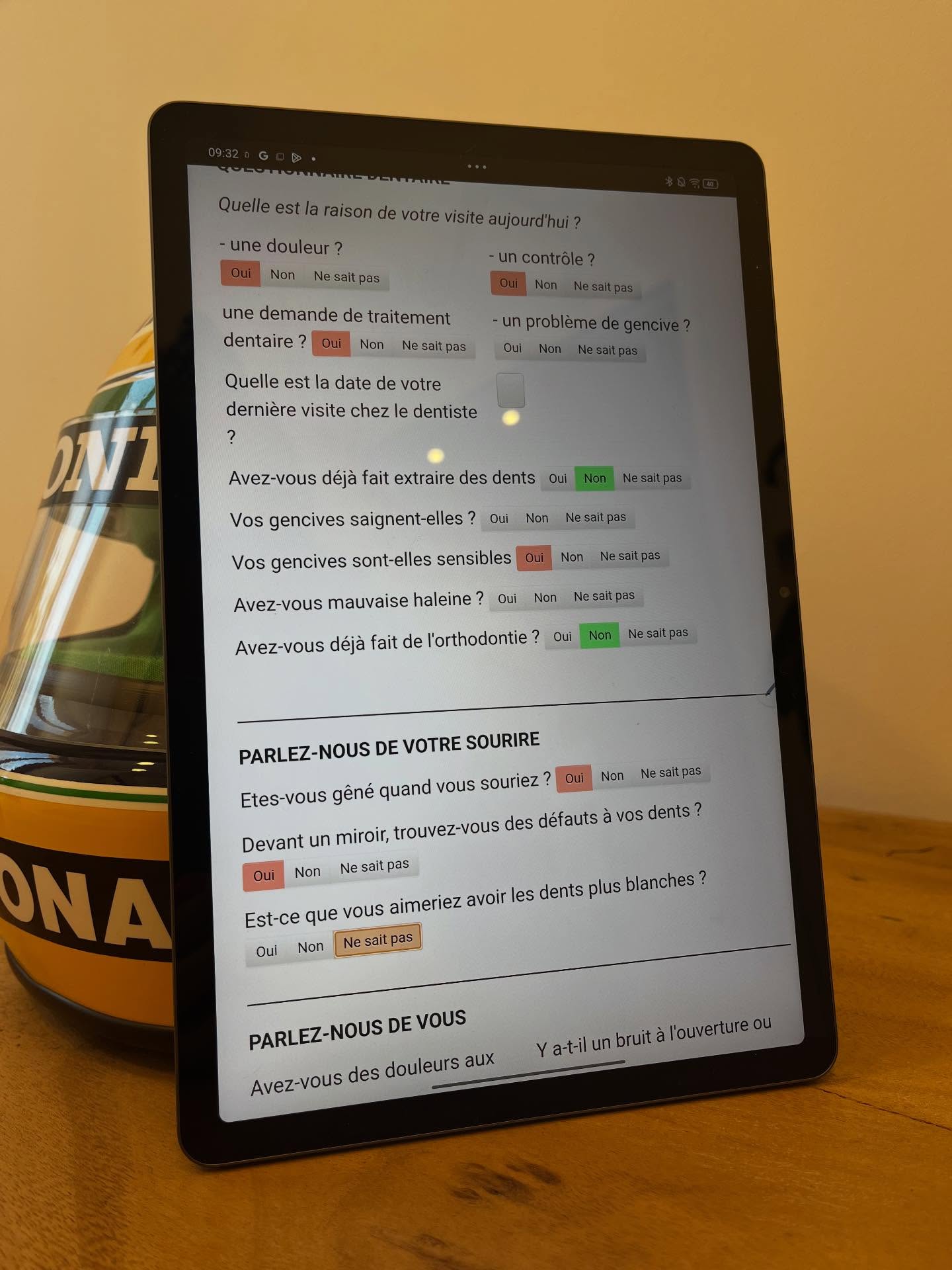 Afin d’avoir la meilleure prise en charge, nous vous demanderons de remplir un questionnaire médical. Allergies, antécédents médicaux, traitements en cours… votre chirurgien dentiste a besoin de tout savoir #drmontaufier #drglikpo #cabinetdentairedeletoile #cabinetdentaire #greasque